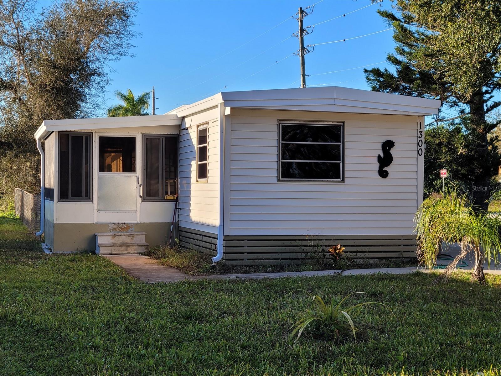 Details for 1300 Seahorse Lane, ENGLEWOOD, FL 34224