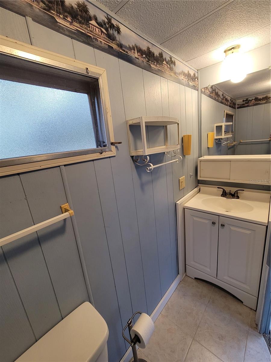 Image 10 of 20 For 1300 Seahorse Lane