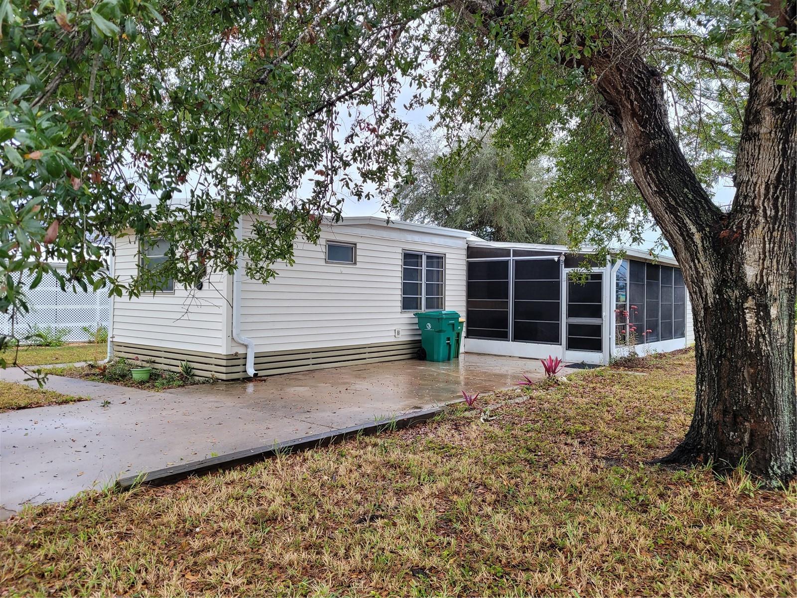 Image 16 of 20 For 1300 Seahorse Lane