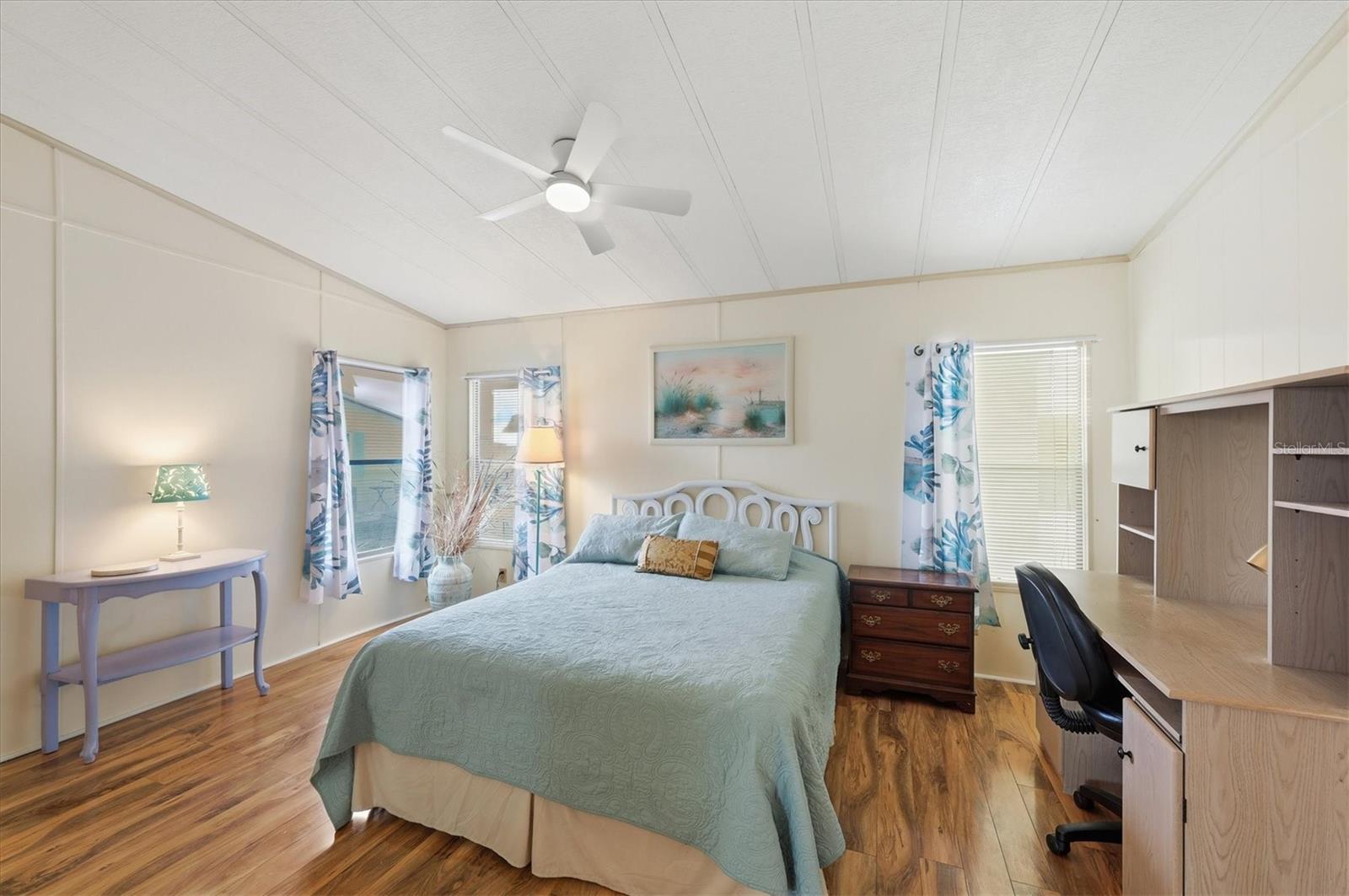 Image 17 of 62 For 605 Iglesia Drive