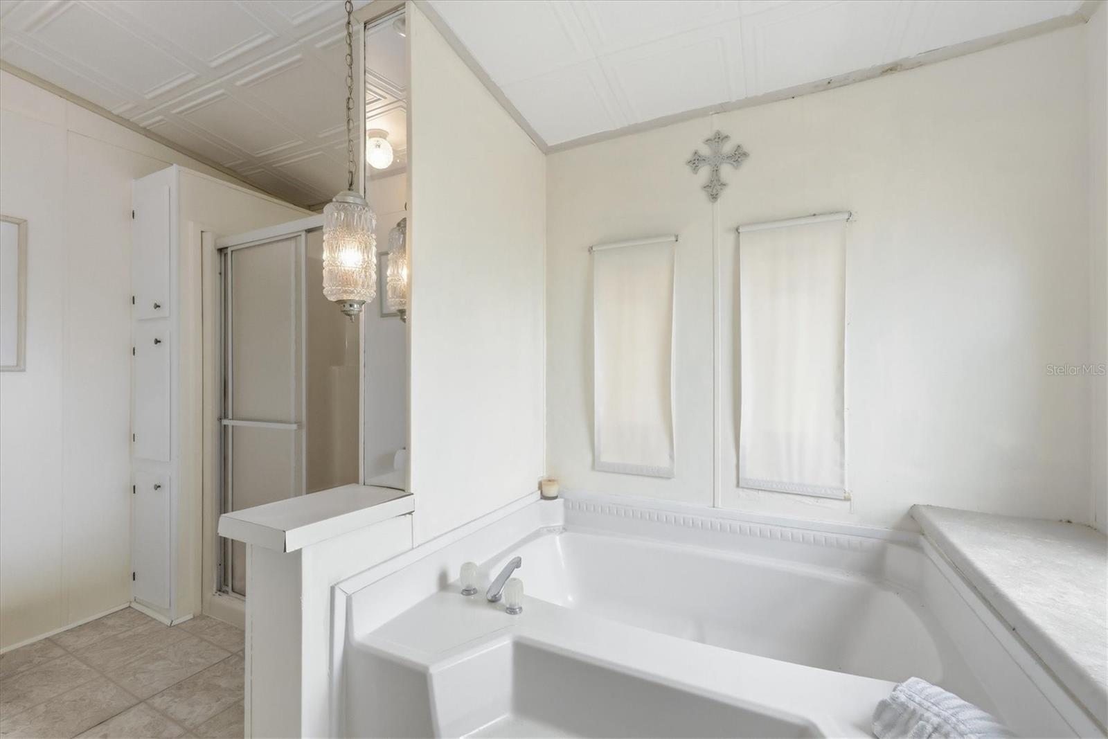 Image 21 of 62 For 605 Iglesia Drive