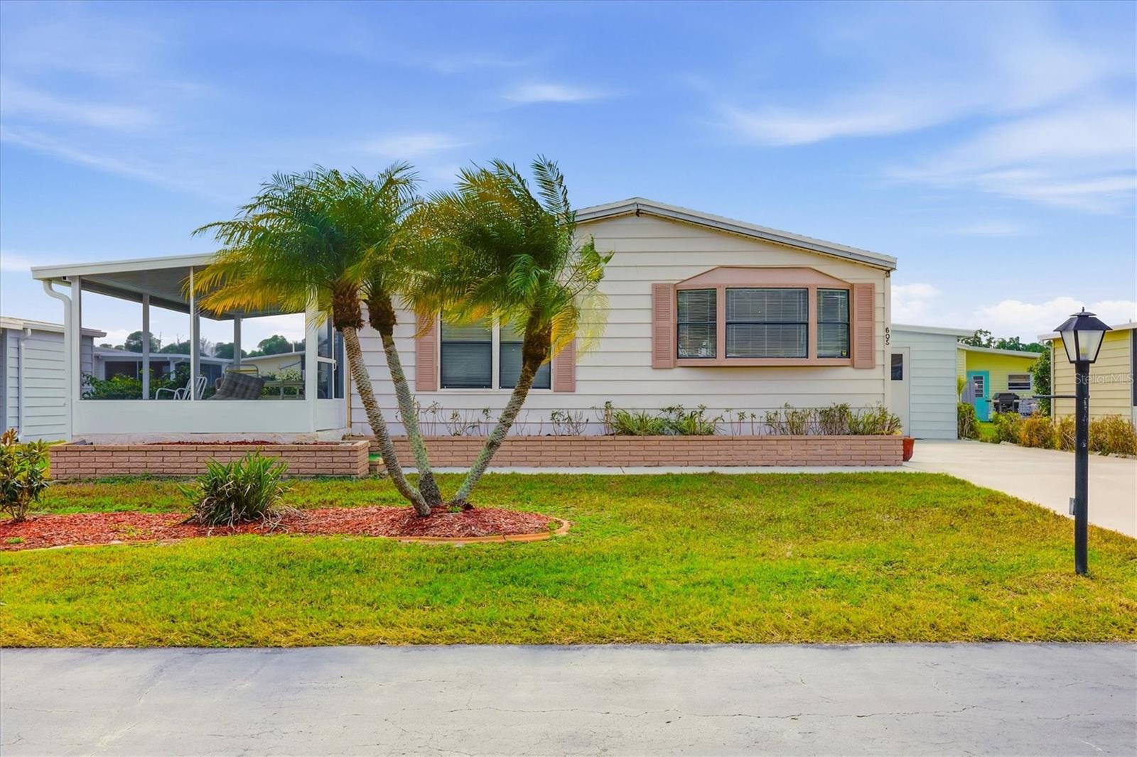 Image 31 of 62 For 605 Iglesia Drive