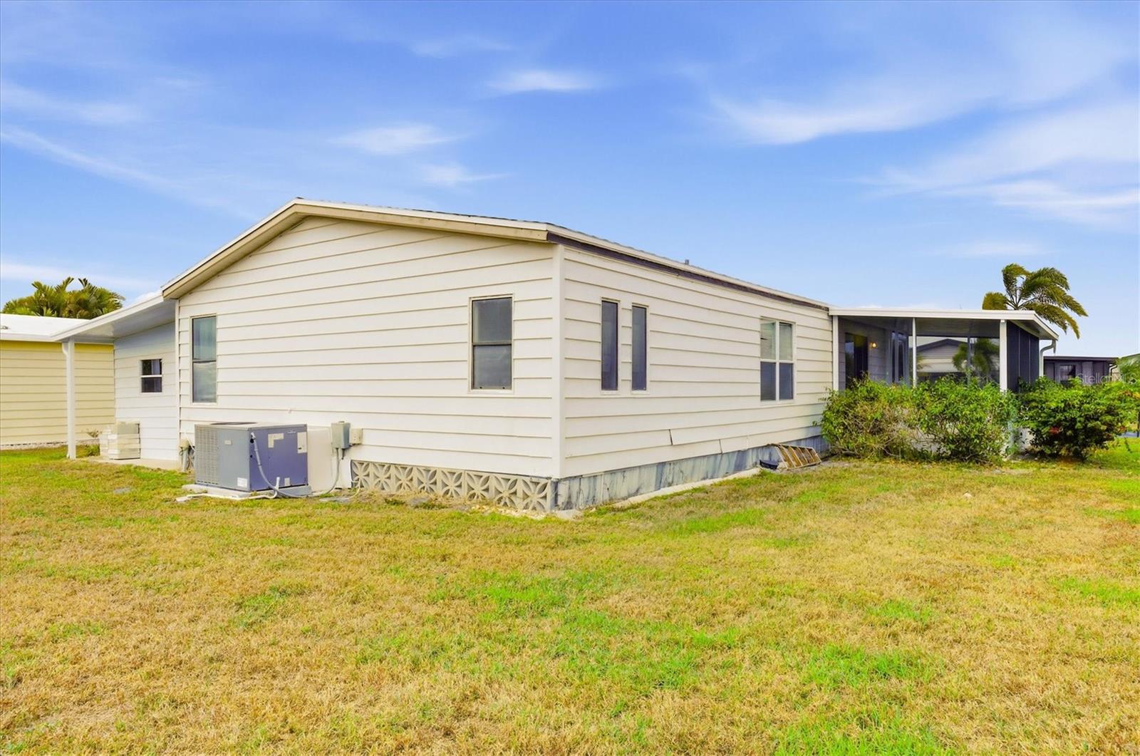 Image 34 of 62 For 605 Iglesia Drive