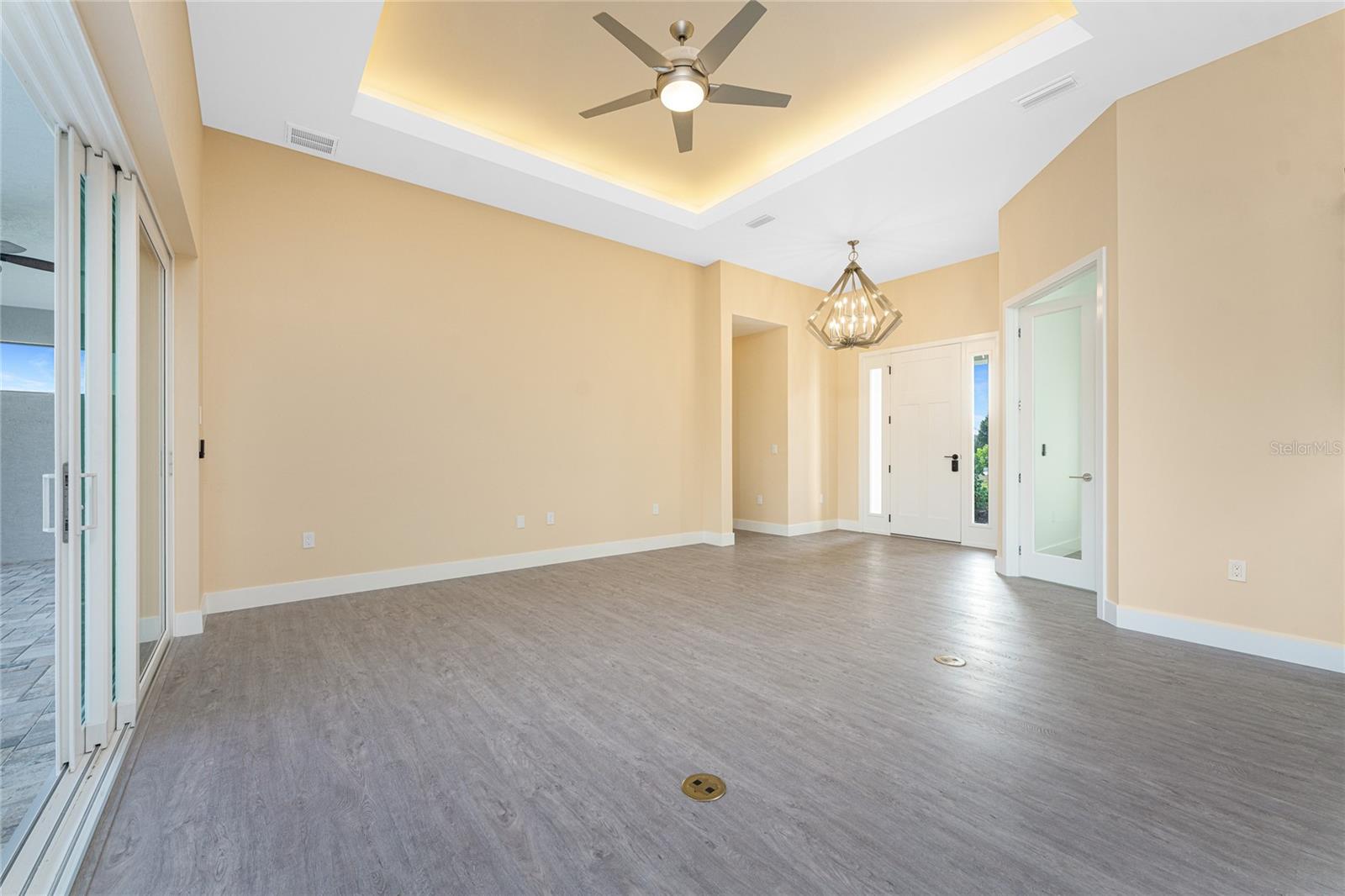 Image 12 of 76 For 855 Rotonda Circle