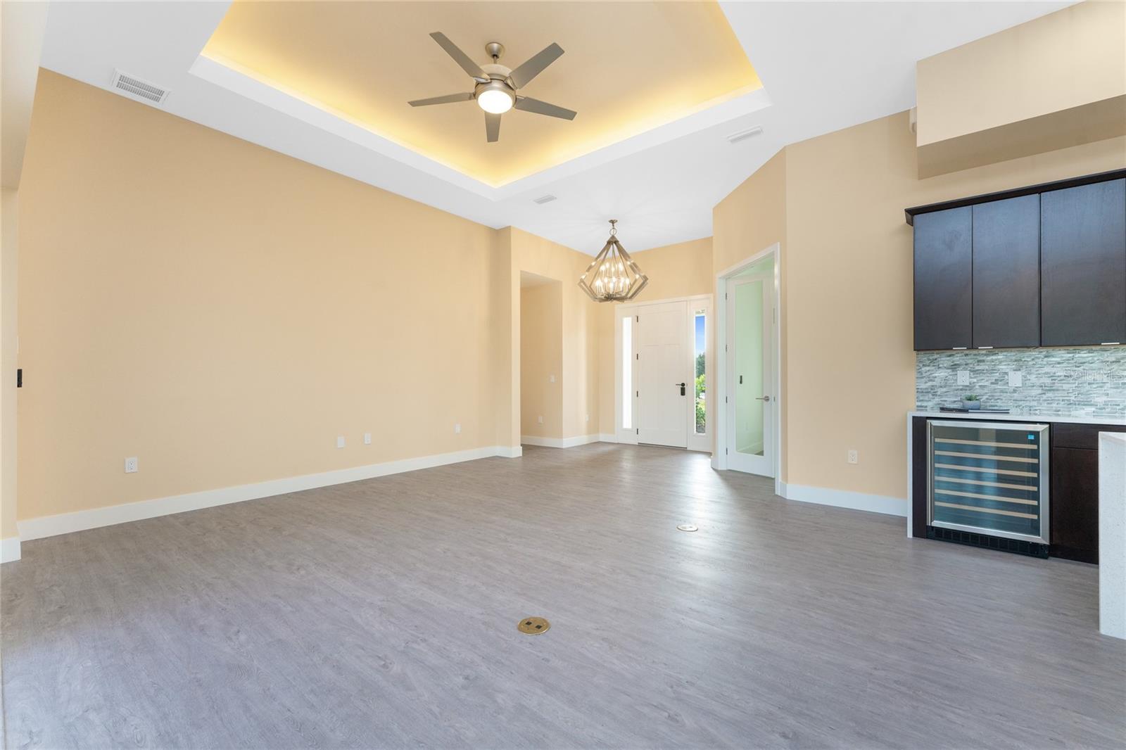 Image 13 of 76 For 855 Rotonda Circle