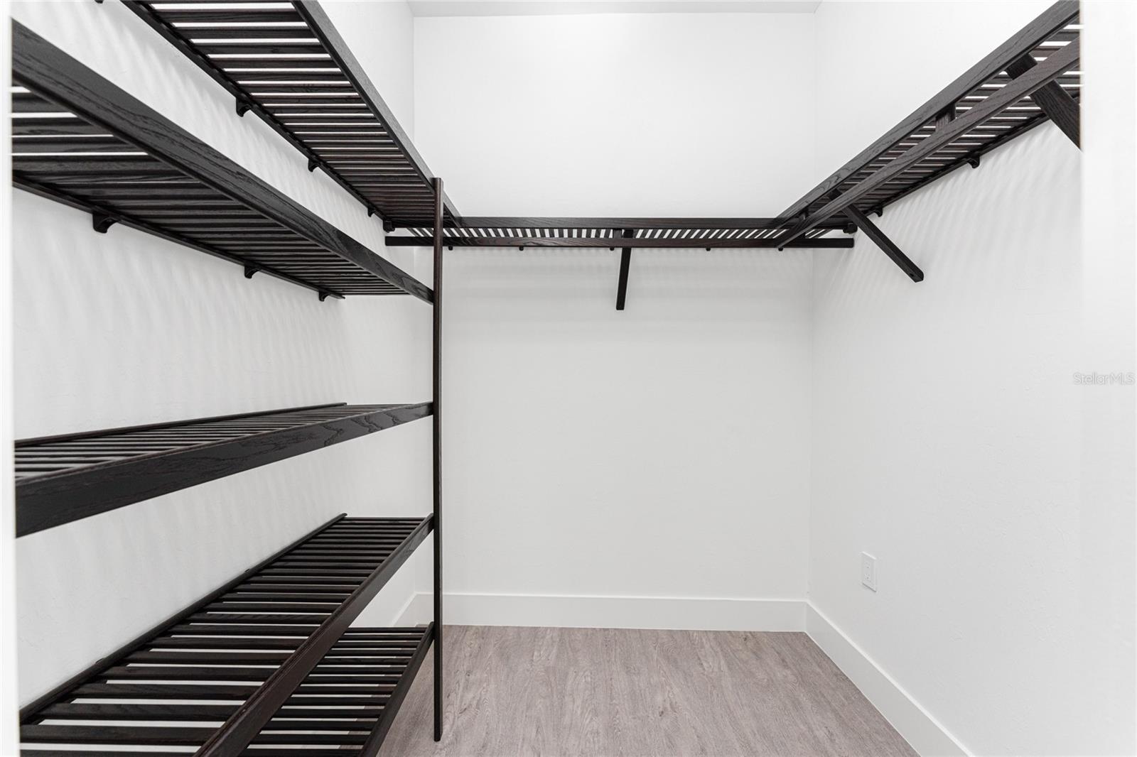 Image 29 of 76 For 855 Rotonda Circle