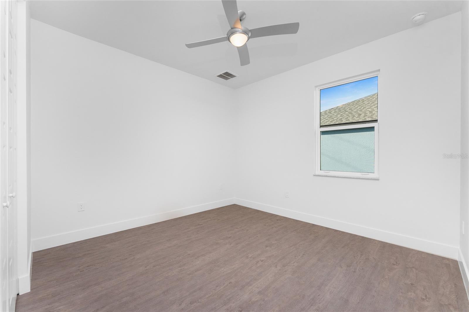 Image 35 of 76 For 855 Rotonda Circle