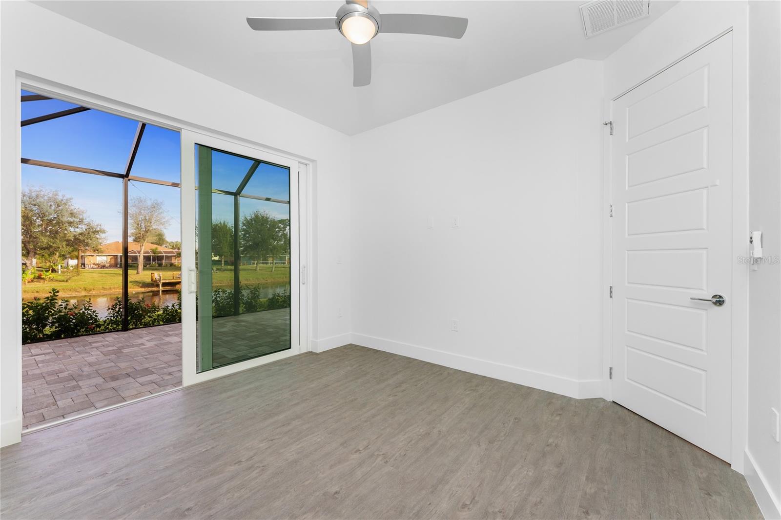 Image 41 of 76 For 855 Rotonda Circle