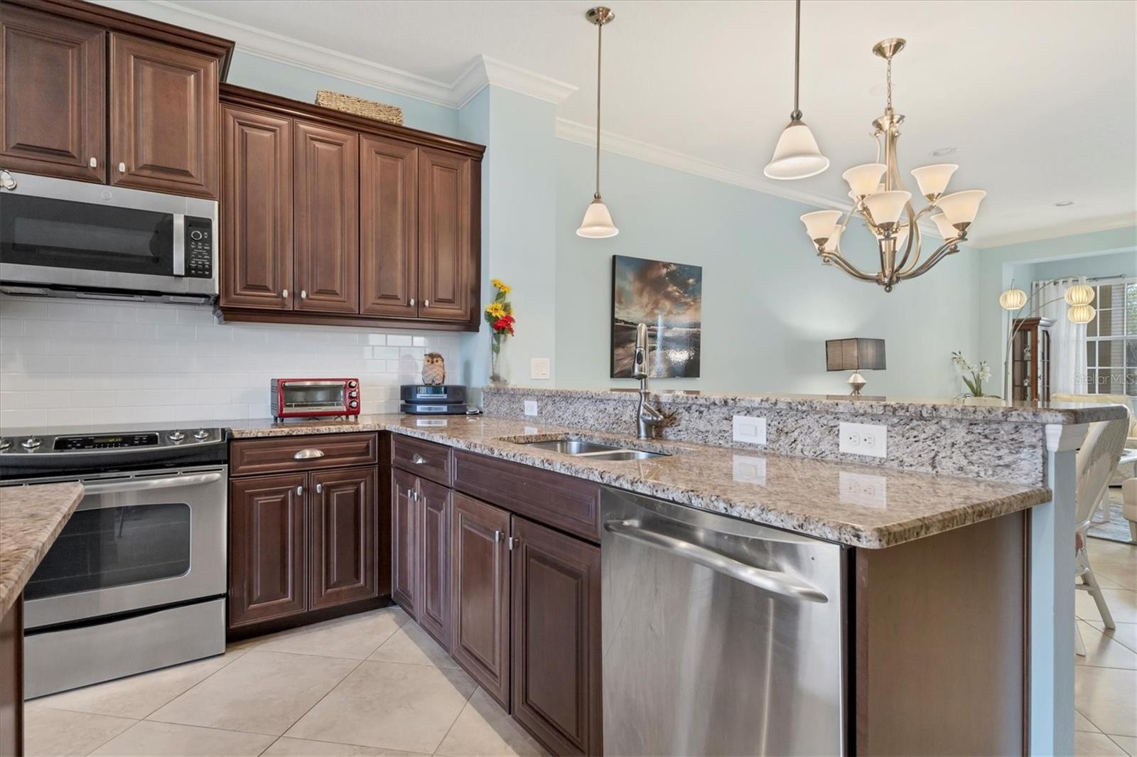 Image 19 of 46 For 10810 Lerwick Circle