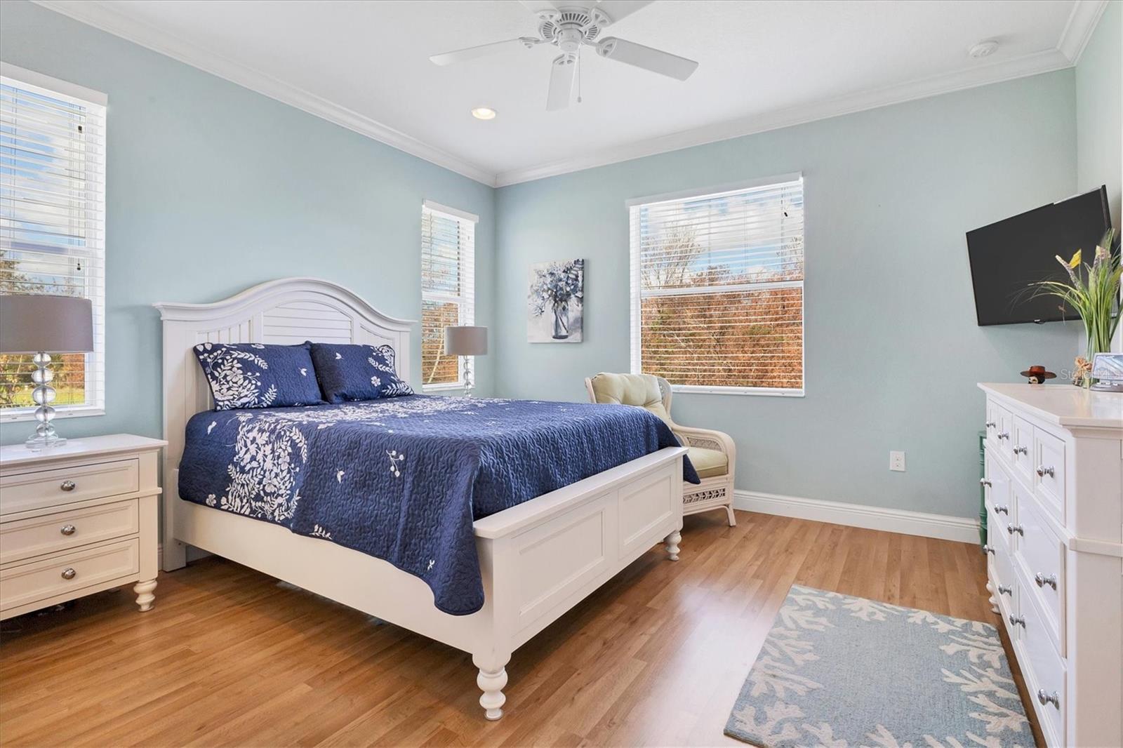 Image 24 of 46 For 10810 Lerwick Circle