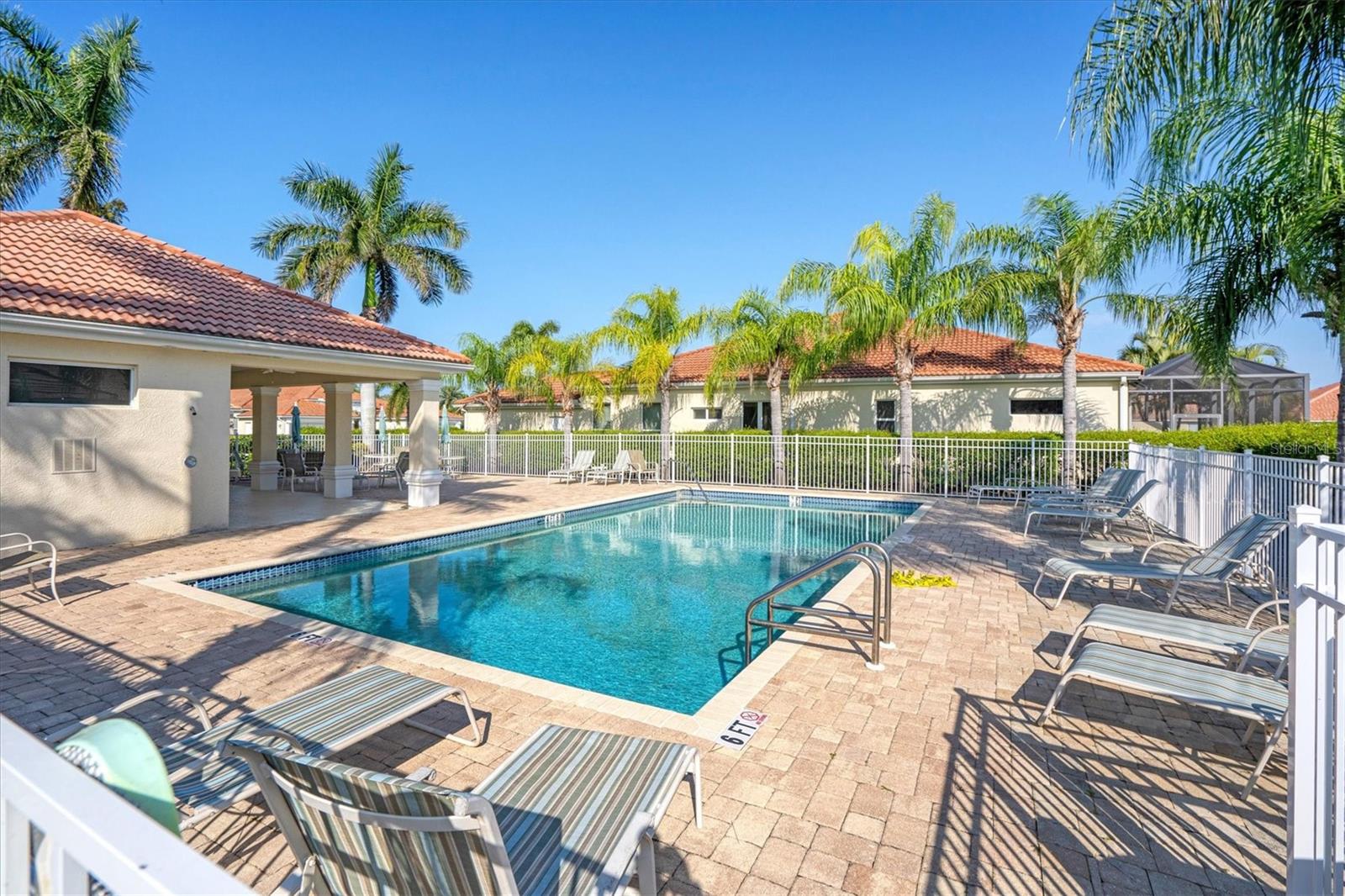 Image 3 of 46 For 10810 Lerwick Circle