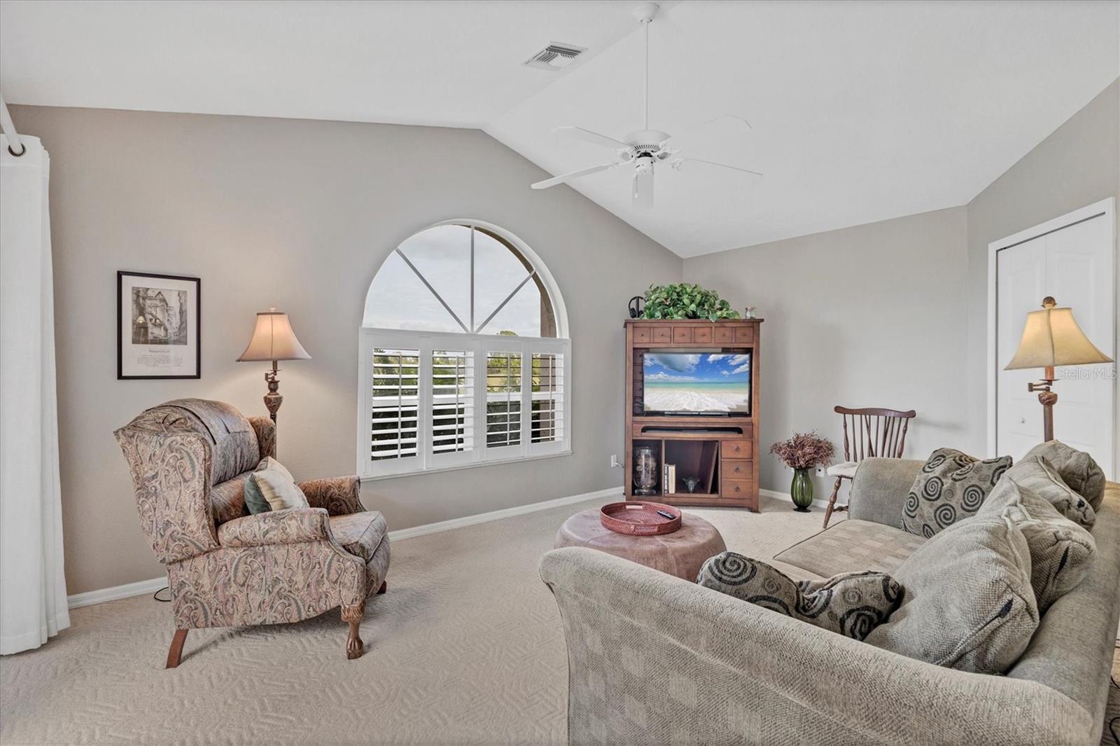 Image 26 of 61 For 42 Medalist Lane