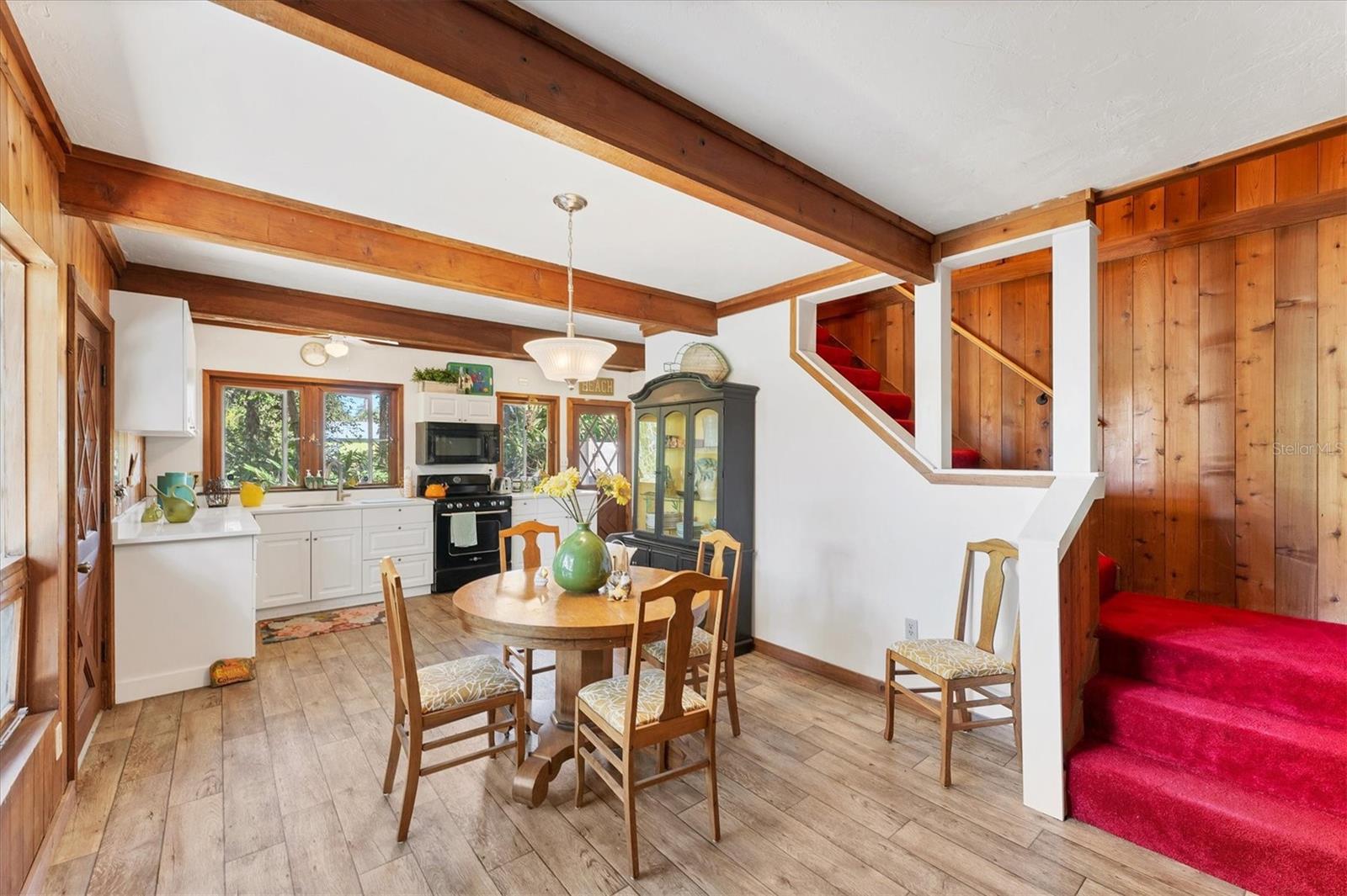 Image 17 of 50 For 681 Olive Street