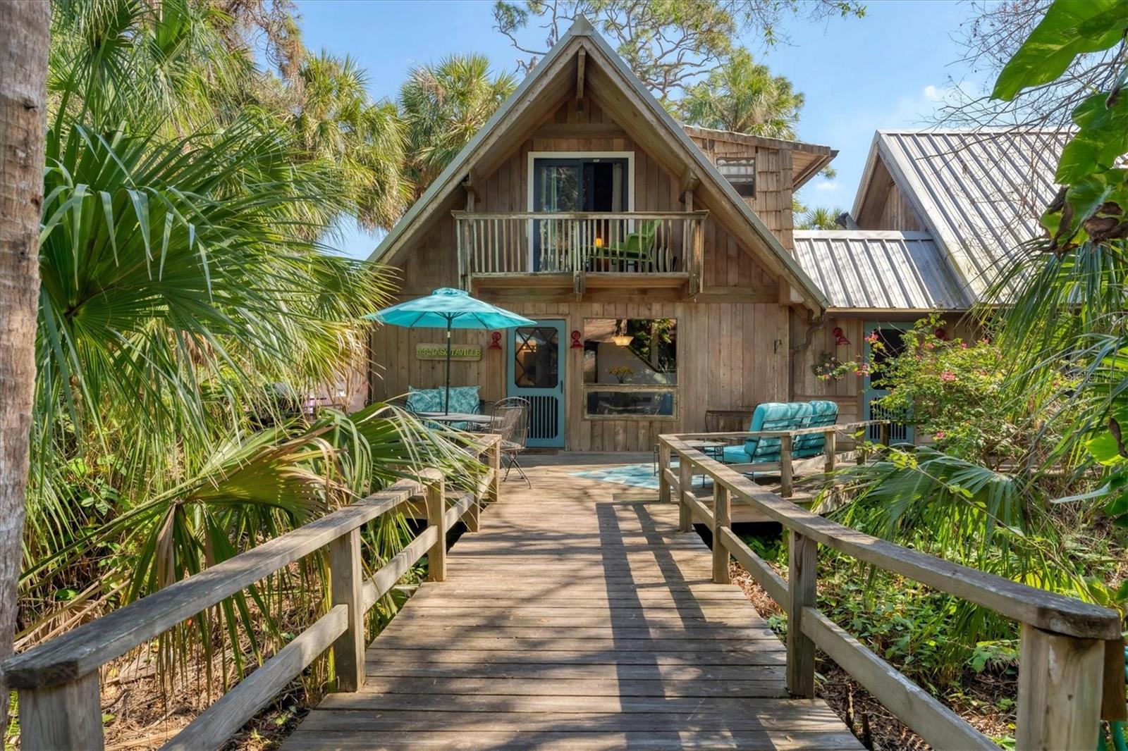 Image 31 of 50 For 681 Olive Street