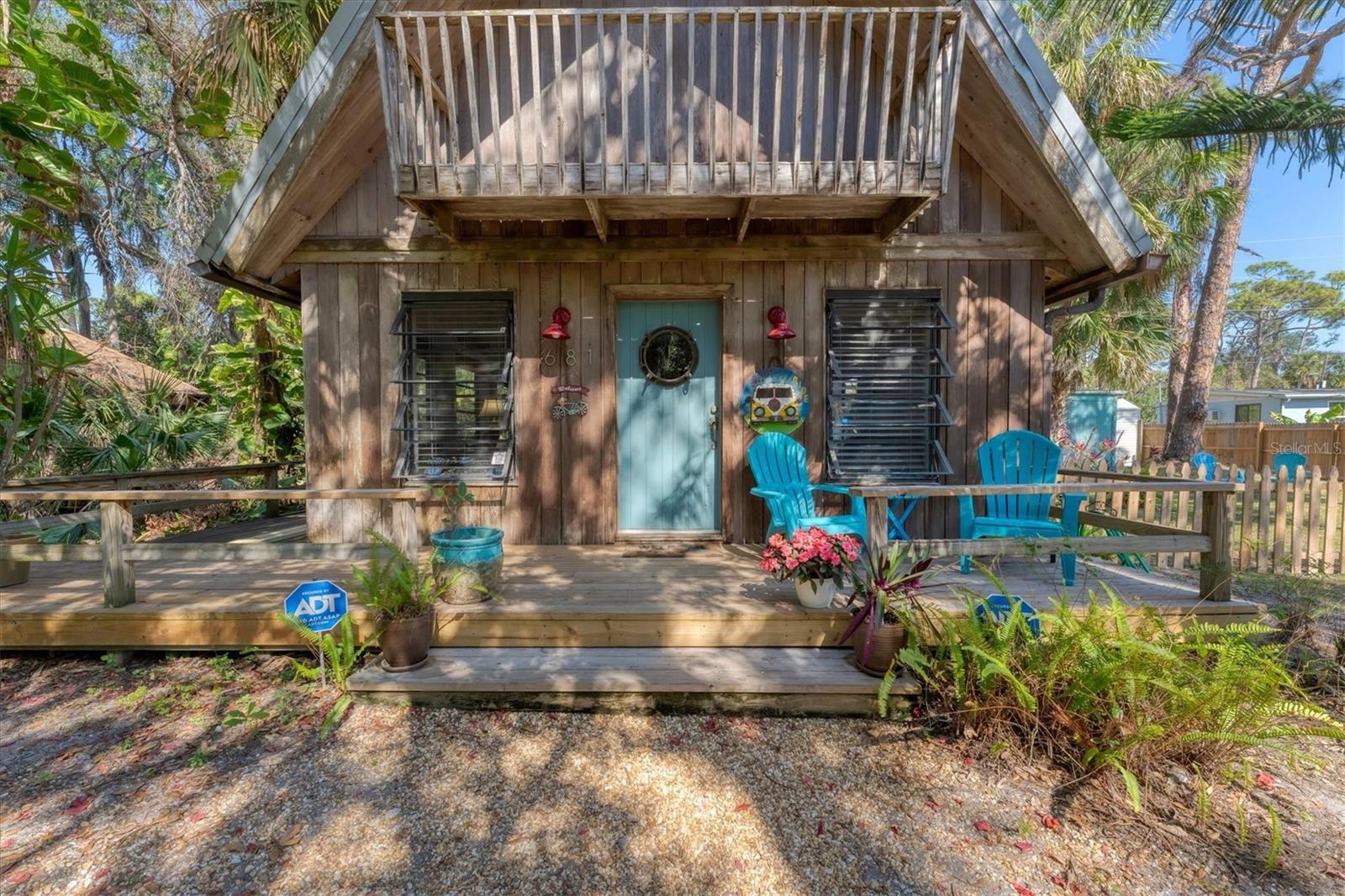 Image 4 of 50 For 681 Olive Street