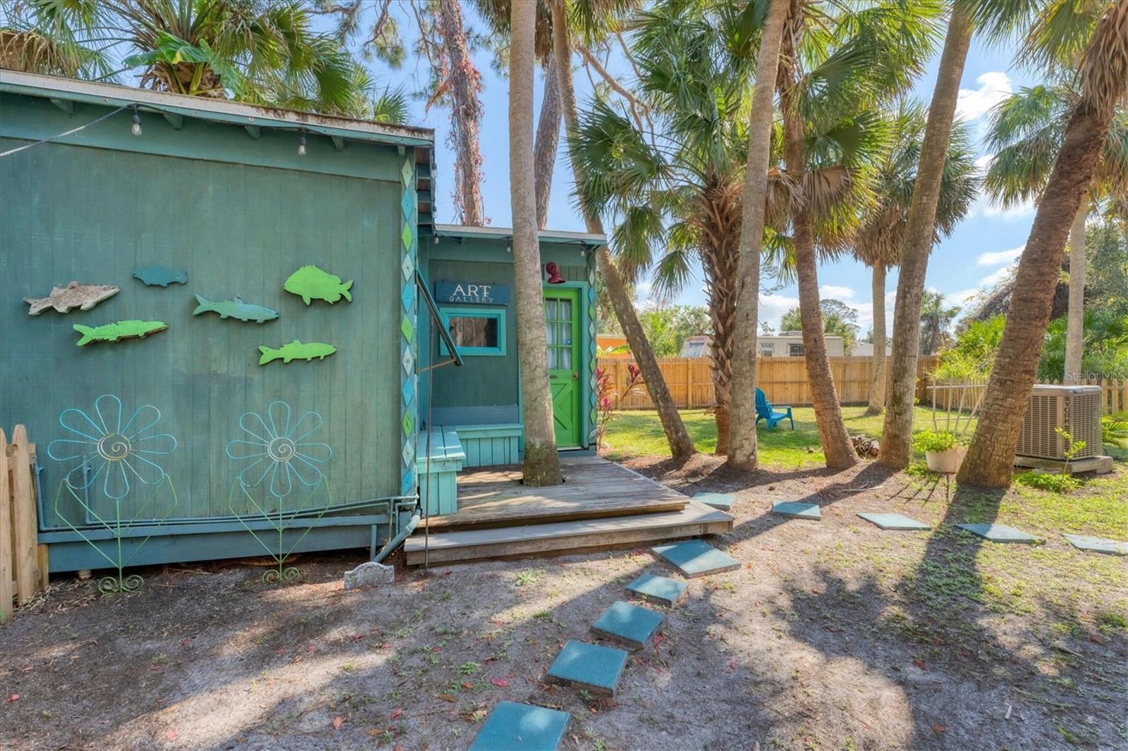 Image 41 of 50 For 681 Olive Street