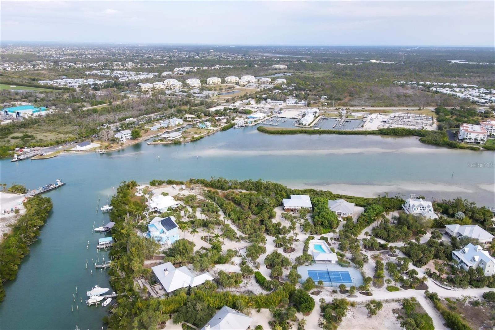 Image 14 of 19 For 6 Point Way