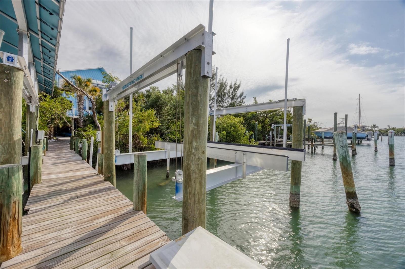 Image 4 of 19 For 6 Point Way