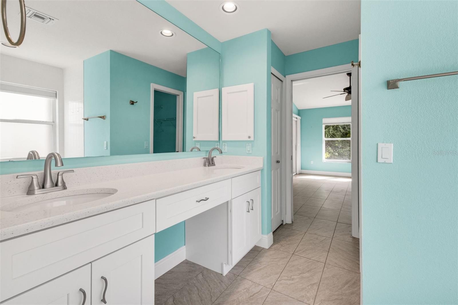 Image 26 of 50 For 8479 Creekview Lane