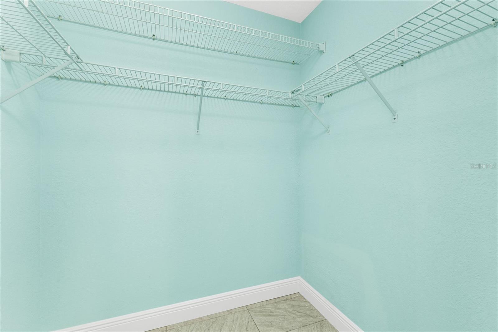 Image 29 of 50 For 8479 Creekview Lane