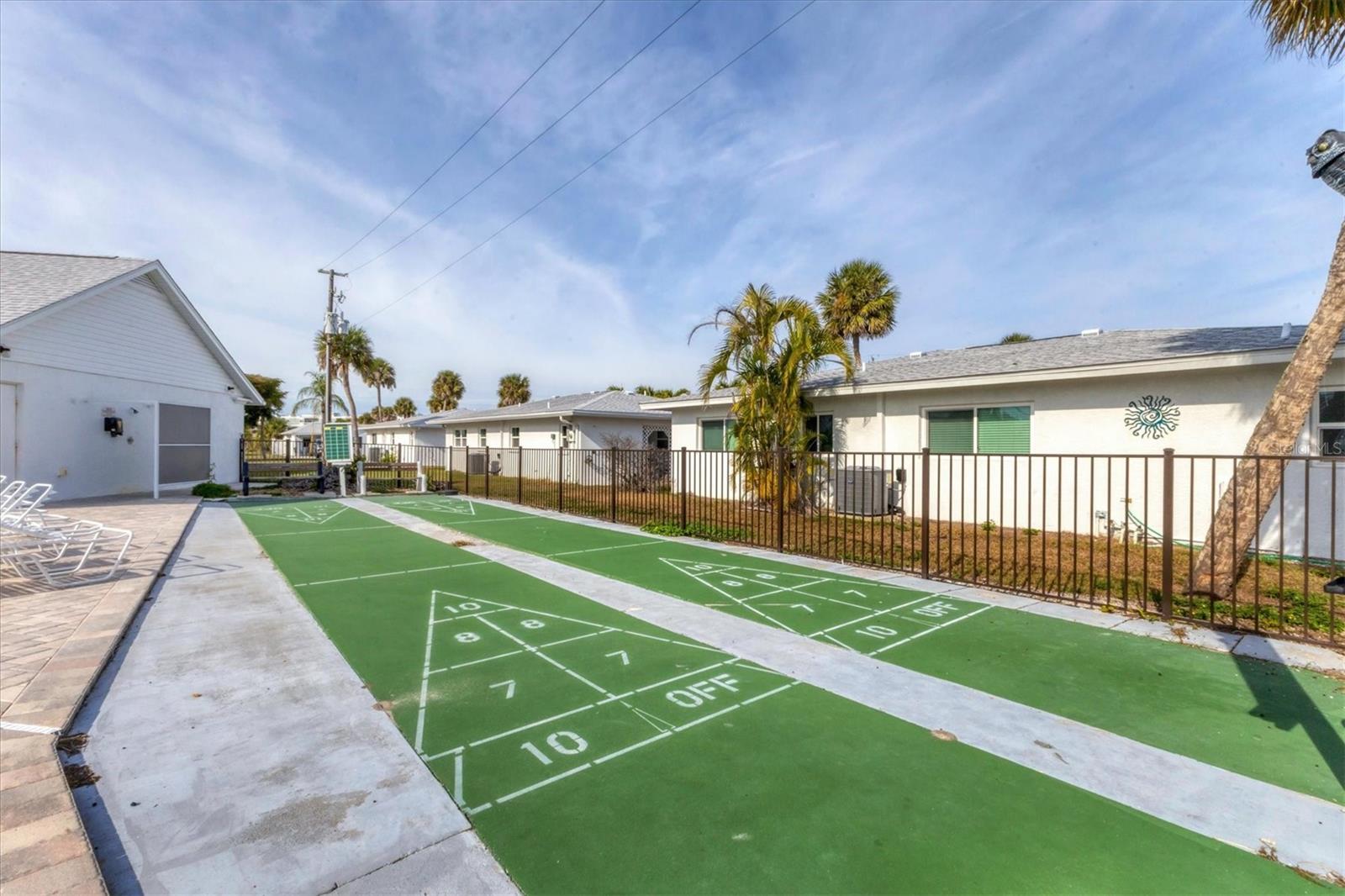 Image 33 of 47 For 1977 Beach Road 19