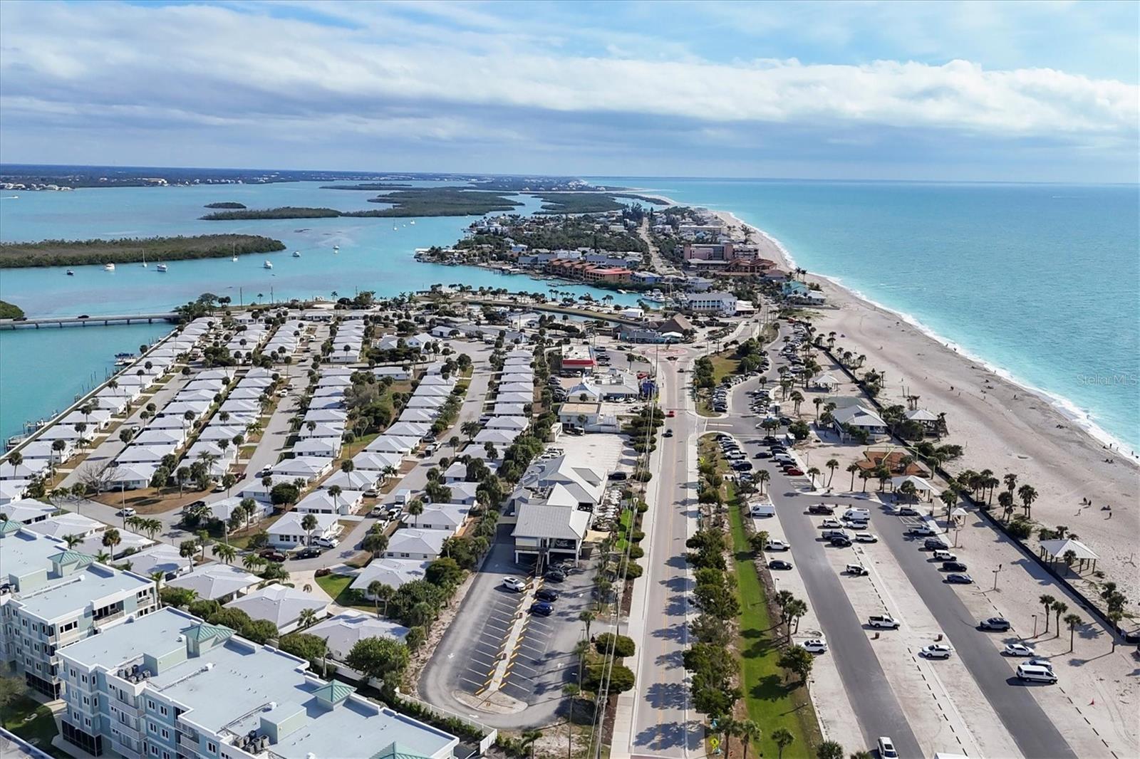 Image 38 of 47 For 1977 Beach Road 19