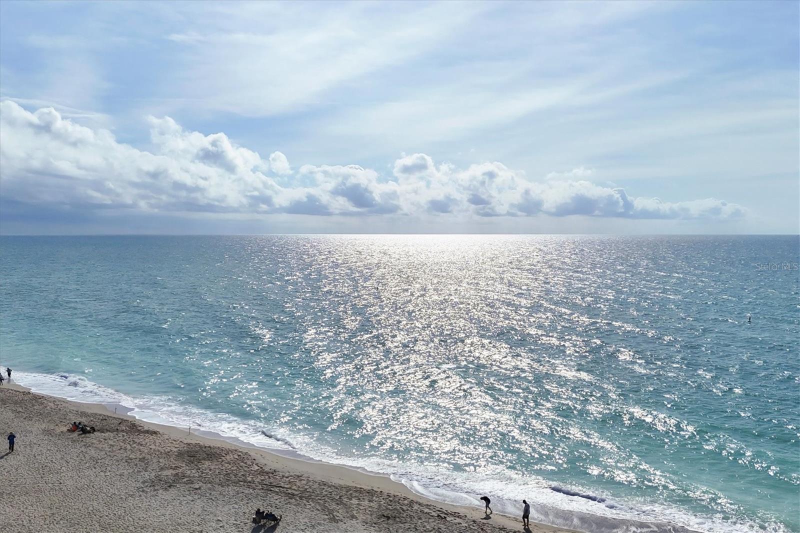 Image 45 of 47 For 1977 Beach Road 19