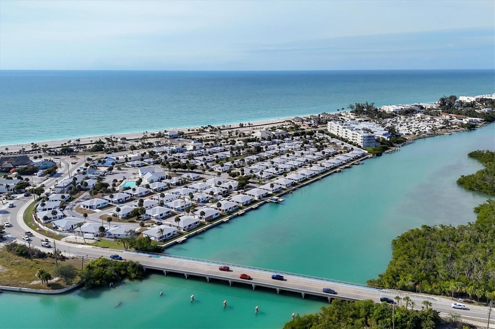 Image 46 of 47 For 1977 Beach Road 19