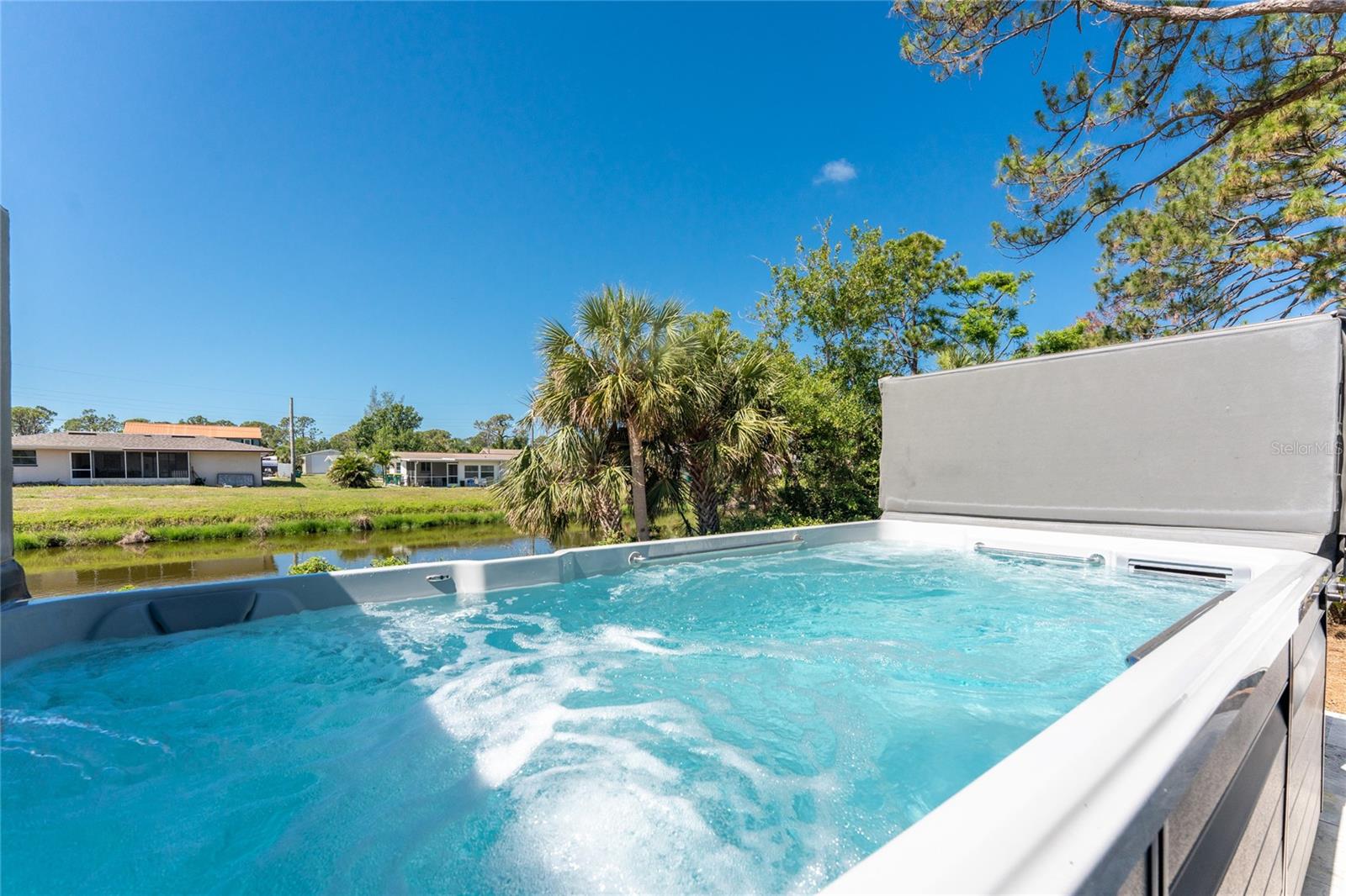 Image 37 of 71 For 1691 Lakeview Place