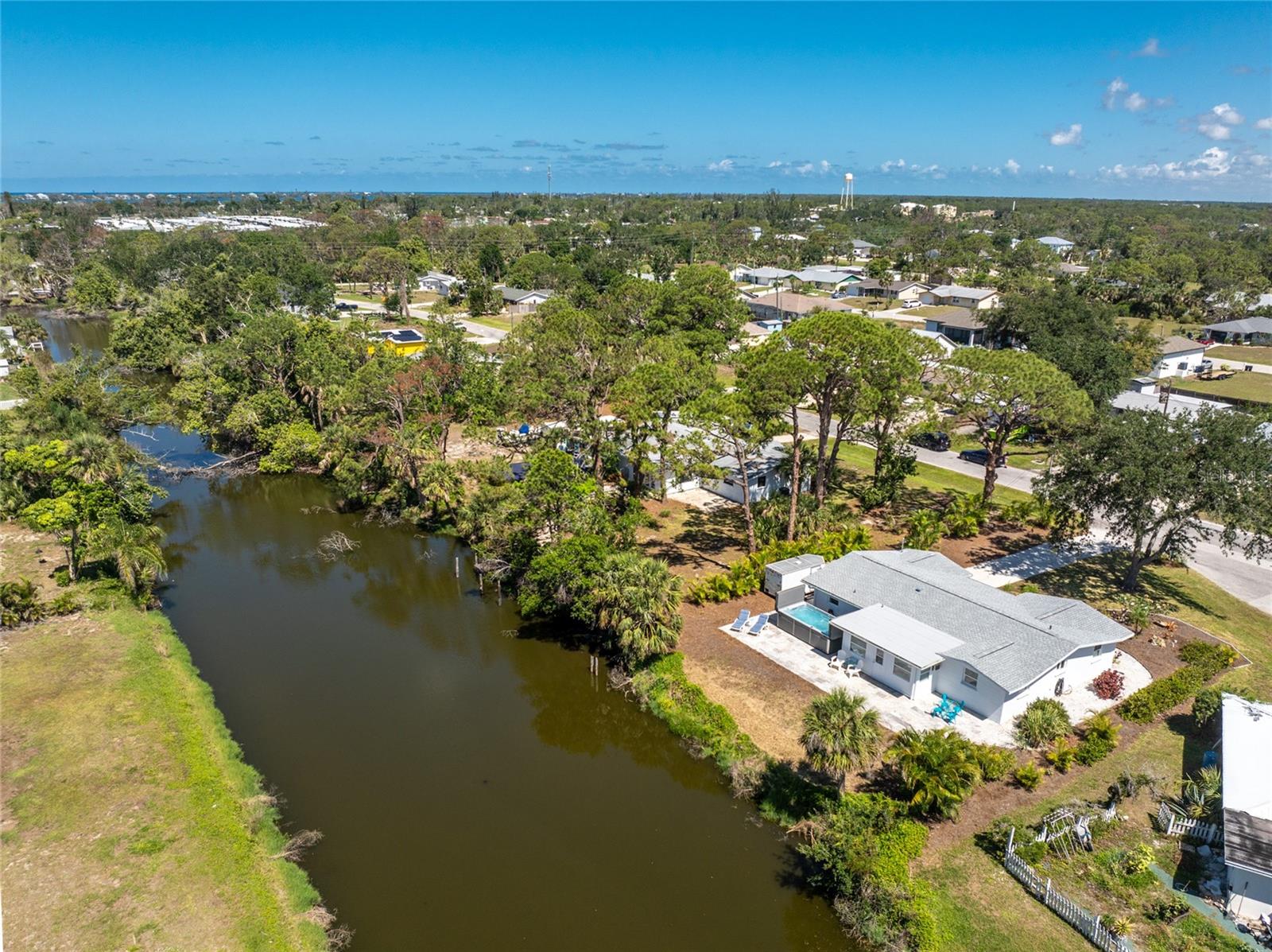 Image 39 of 71 For 1691 Lakeview Place