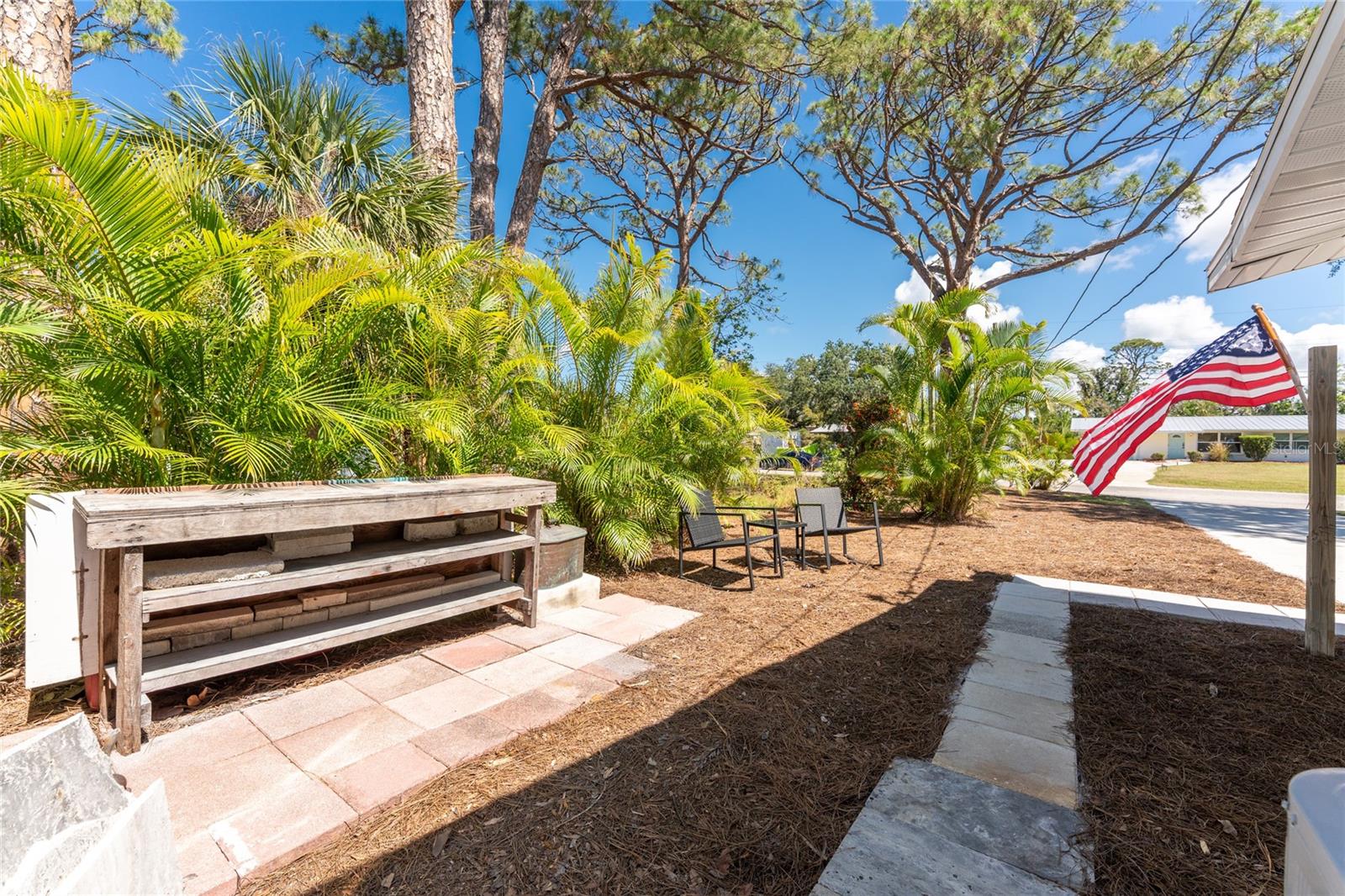 Image 43 of 71 For 1691 Lakeview Place