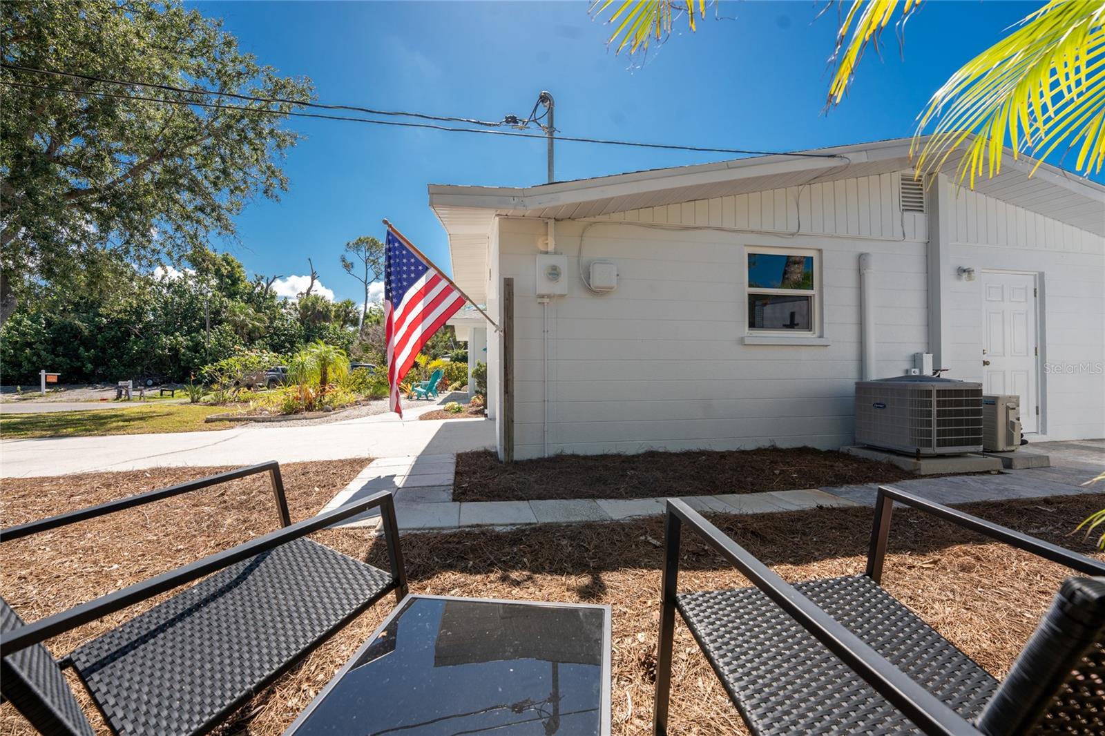 Image 44 of 71 For 1691 Lakeview Place