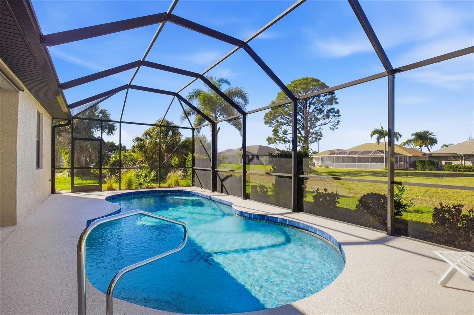 Image 24 of 38 For 45 Broadmoor Lane