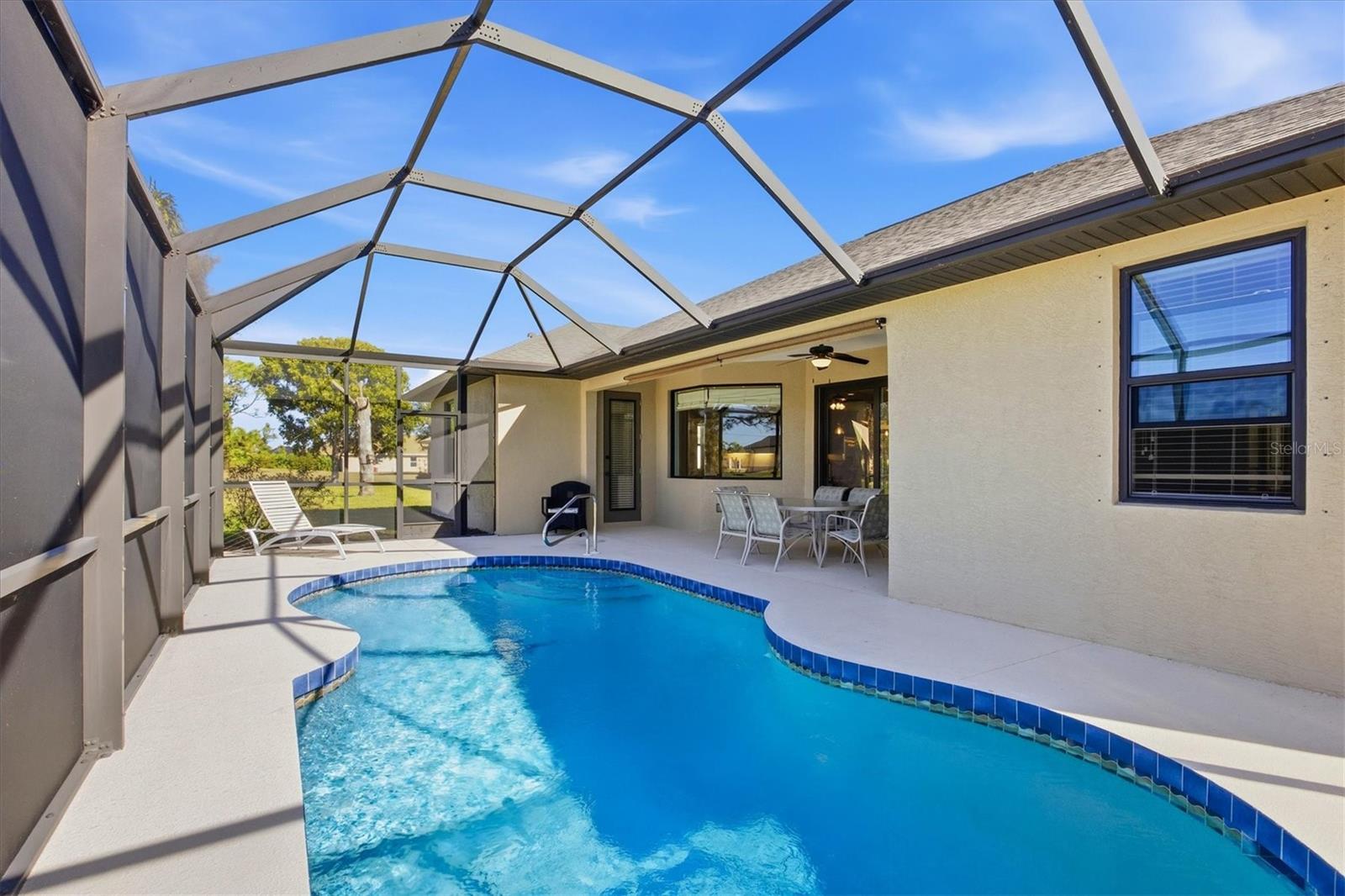 Image 26 of 38 For 45 Broadmoor Lane