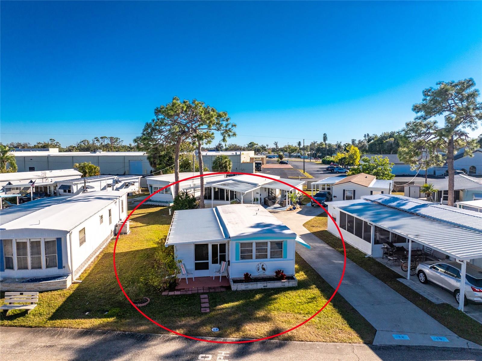 Listing photo id 31 for 1891 Englewood Road 11