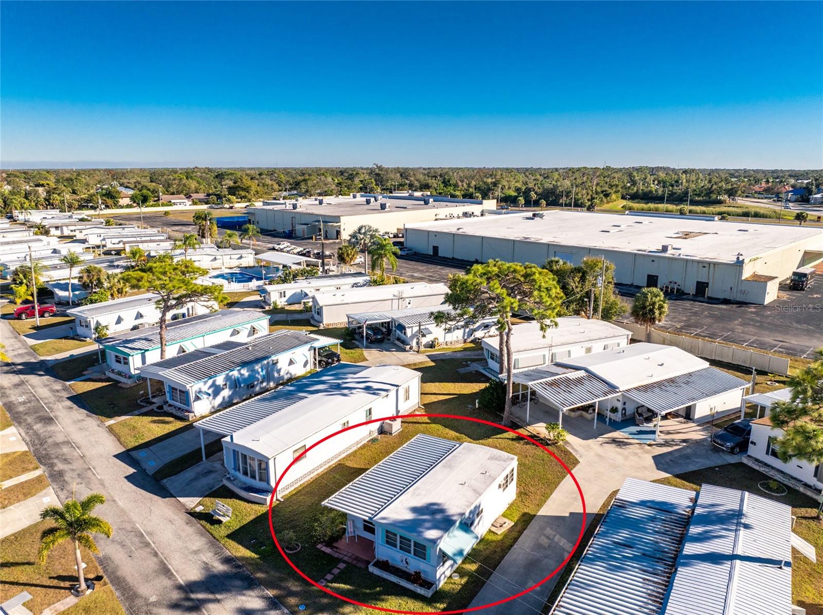 Listing photo id 32 for 1891 Englewood Road 11