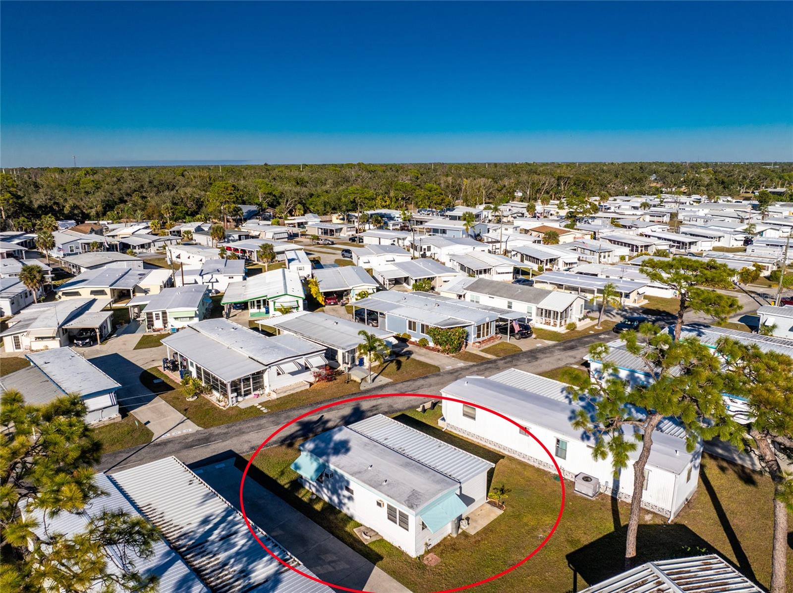 Listing photo id 34 for 1891 Englewood Road 11