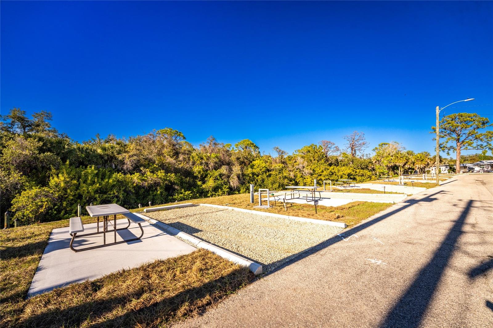 Listing photo id 43 for 1891 Englewood Road 11