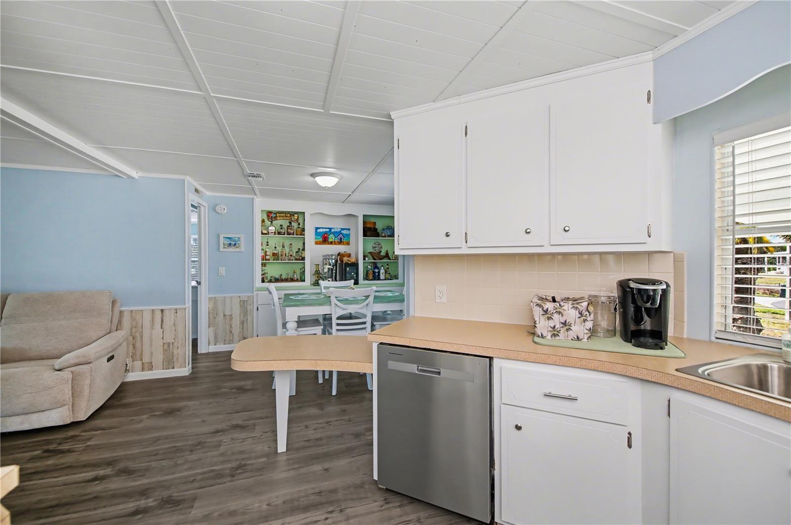 Image 13 of 63 For 3303 Blue Jay Lane