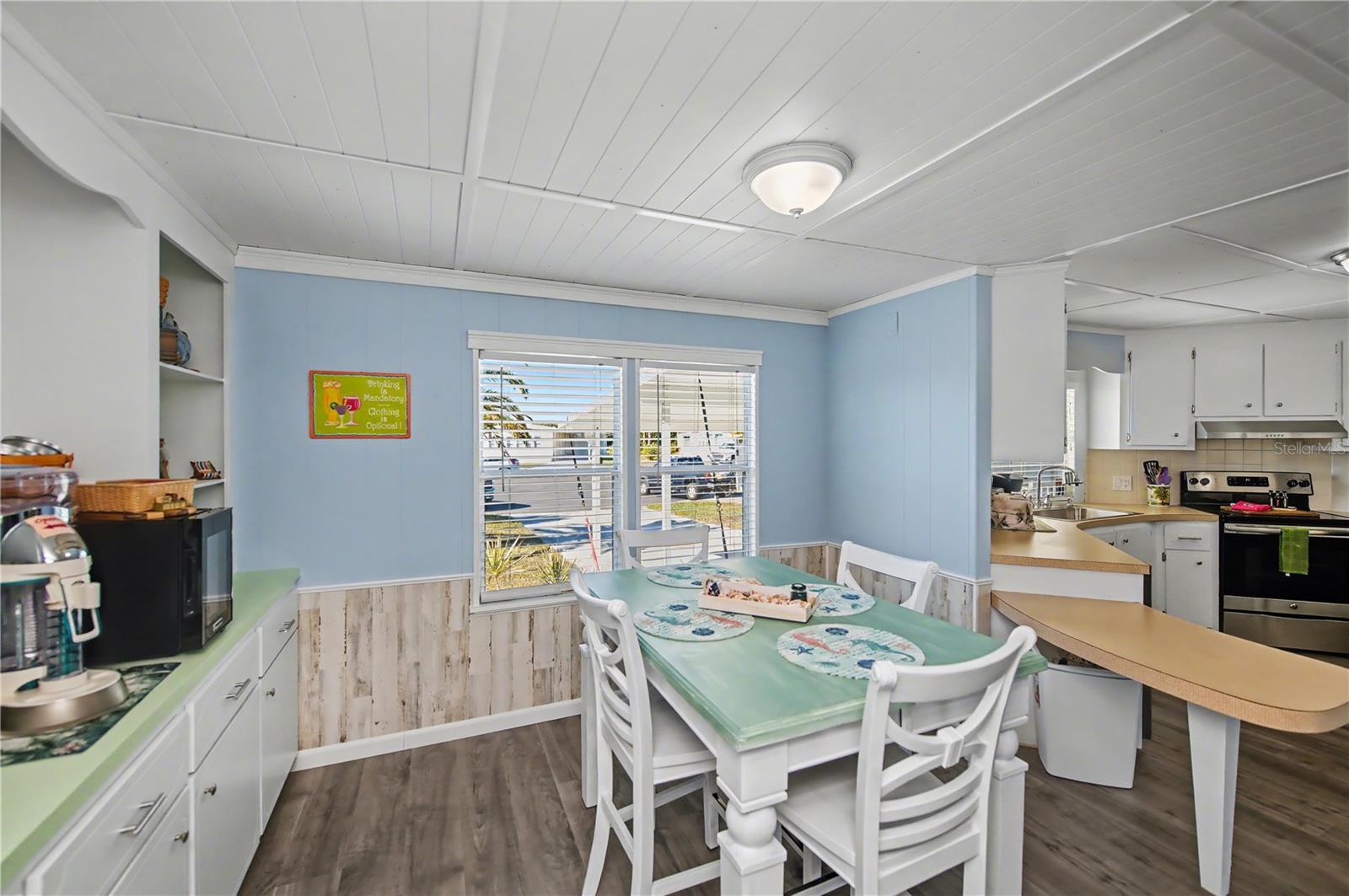 Image 16 of 63 For 3303 Blue Jay Lane