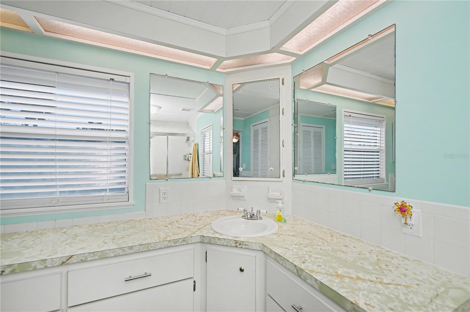 Image 40 of 63 For 3303 Blue Jay Lane