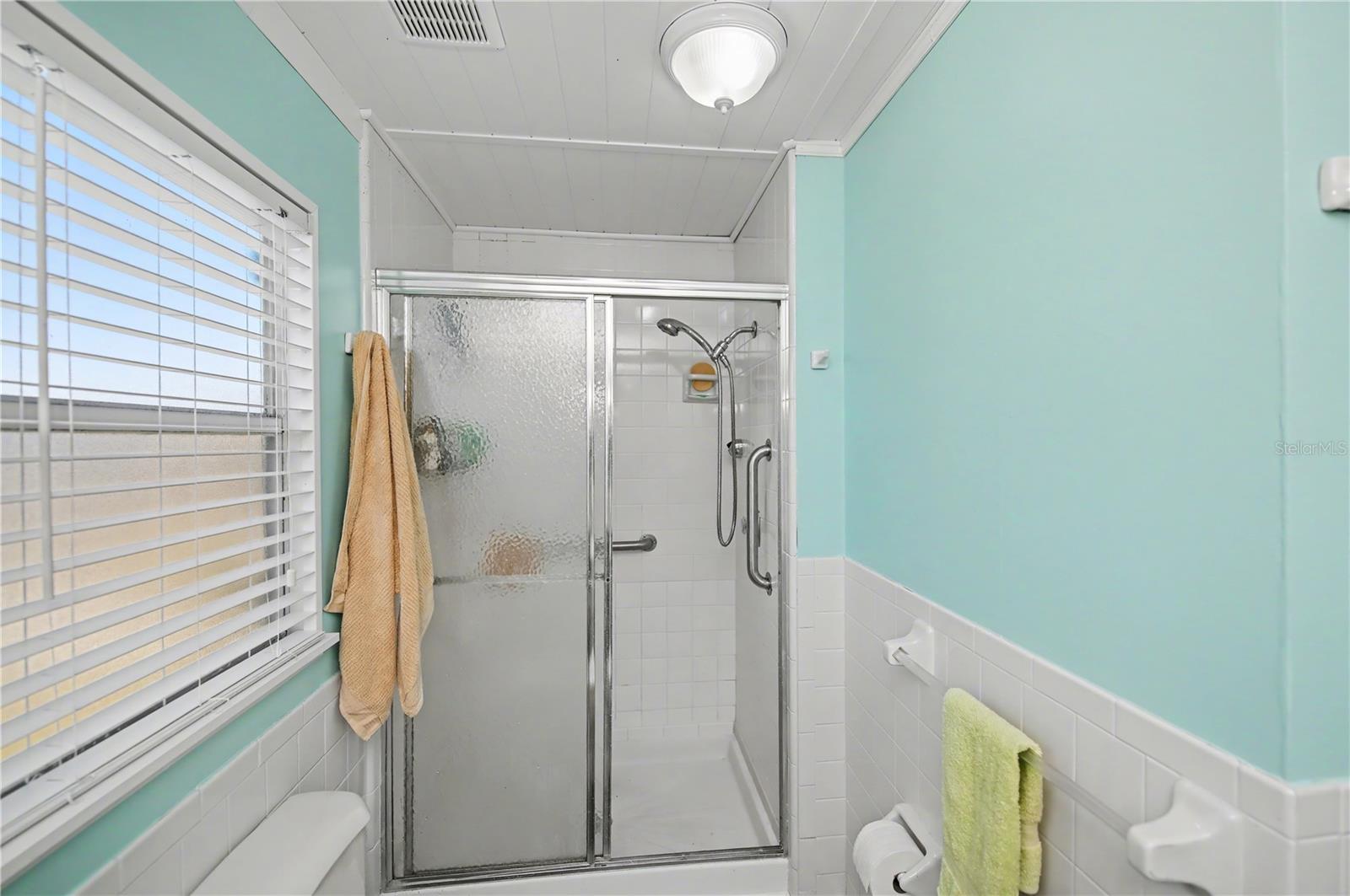 Image 42 of 63 For 3303 Blue Jay Lane