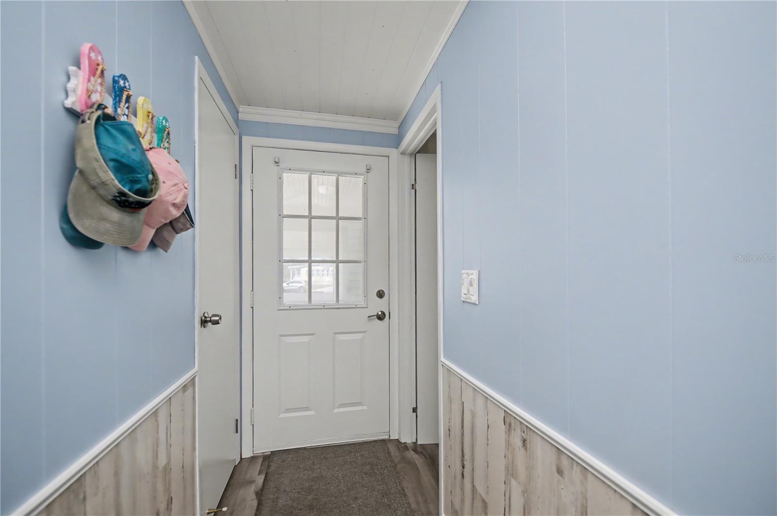 Image 8 of 63 For 3303 Blue Jay Lane