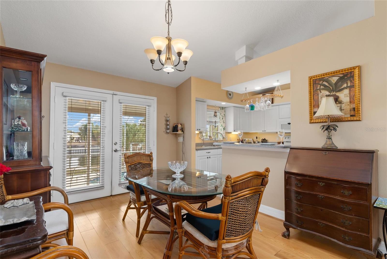 Image 10 of 43 For 125 Baldwin Court Se