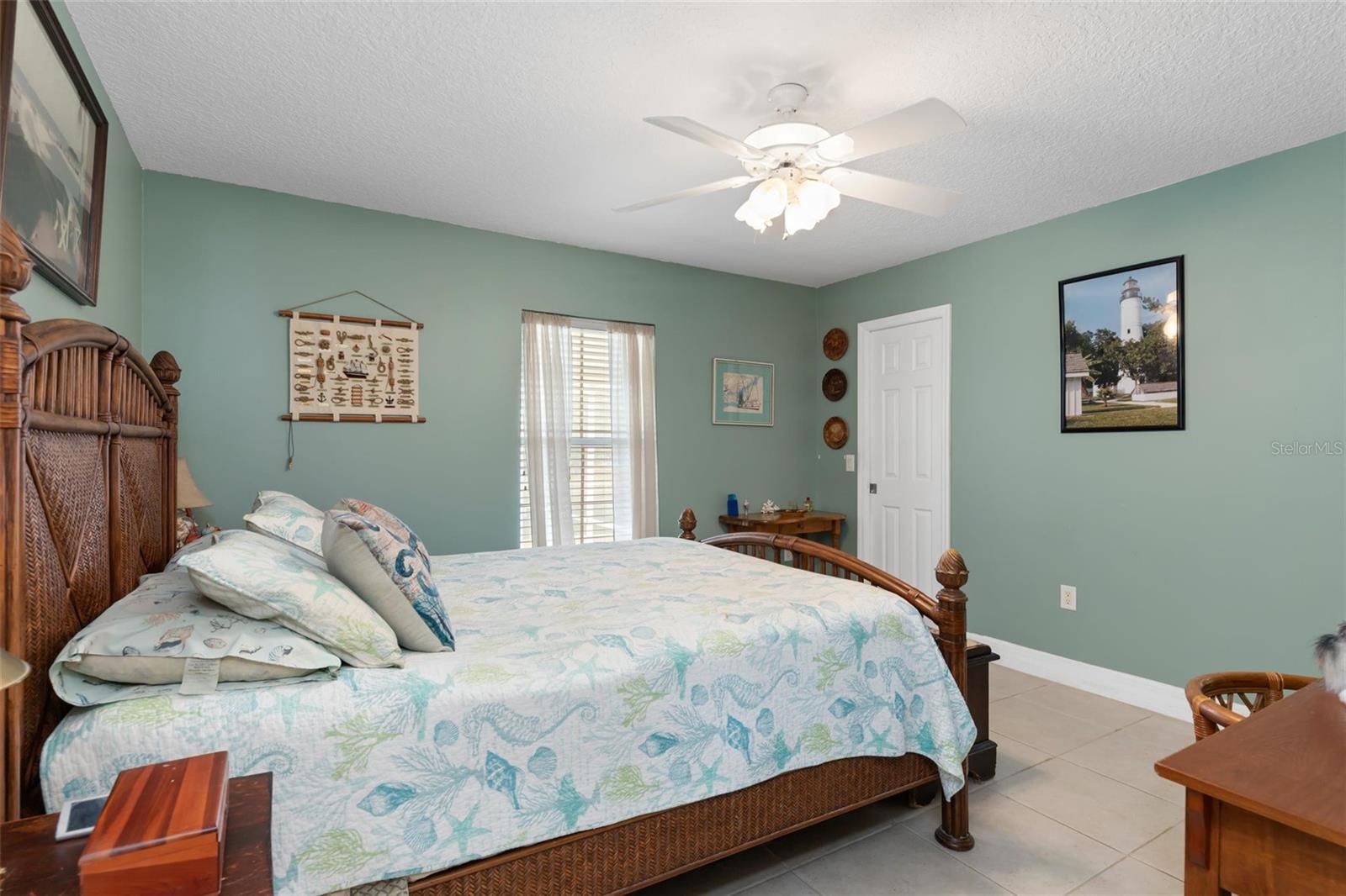 Image 17 of 43 For 125 Baldwin Court Se