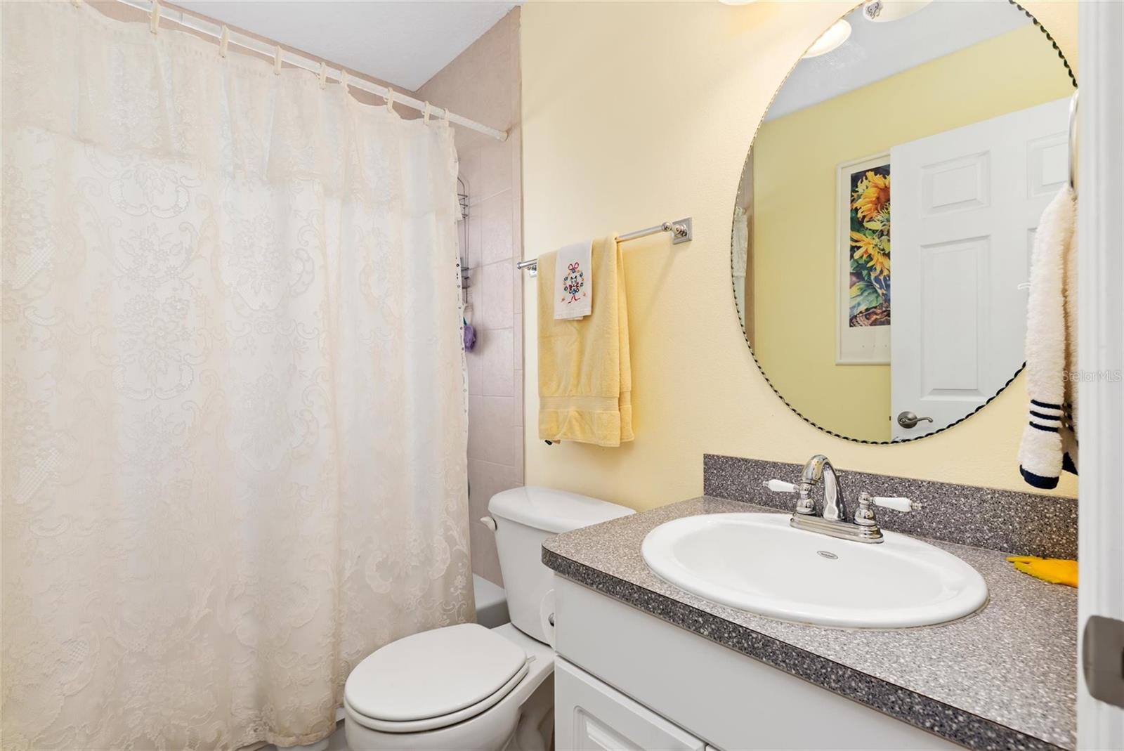 Image 23 of 43 For 125 Baldwin Court Se