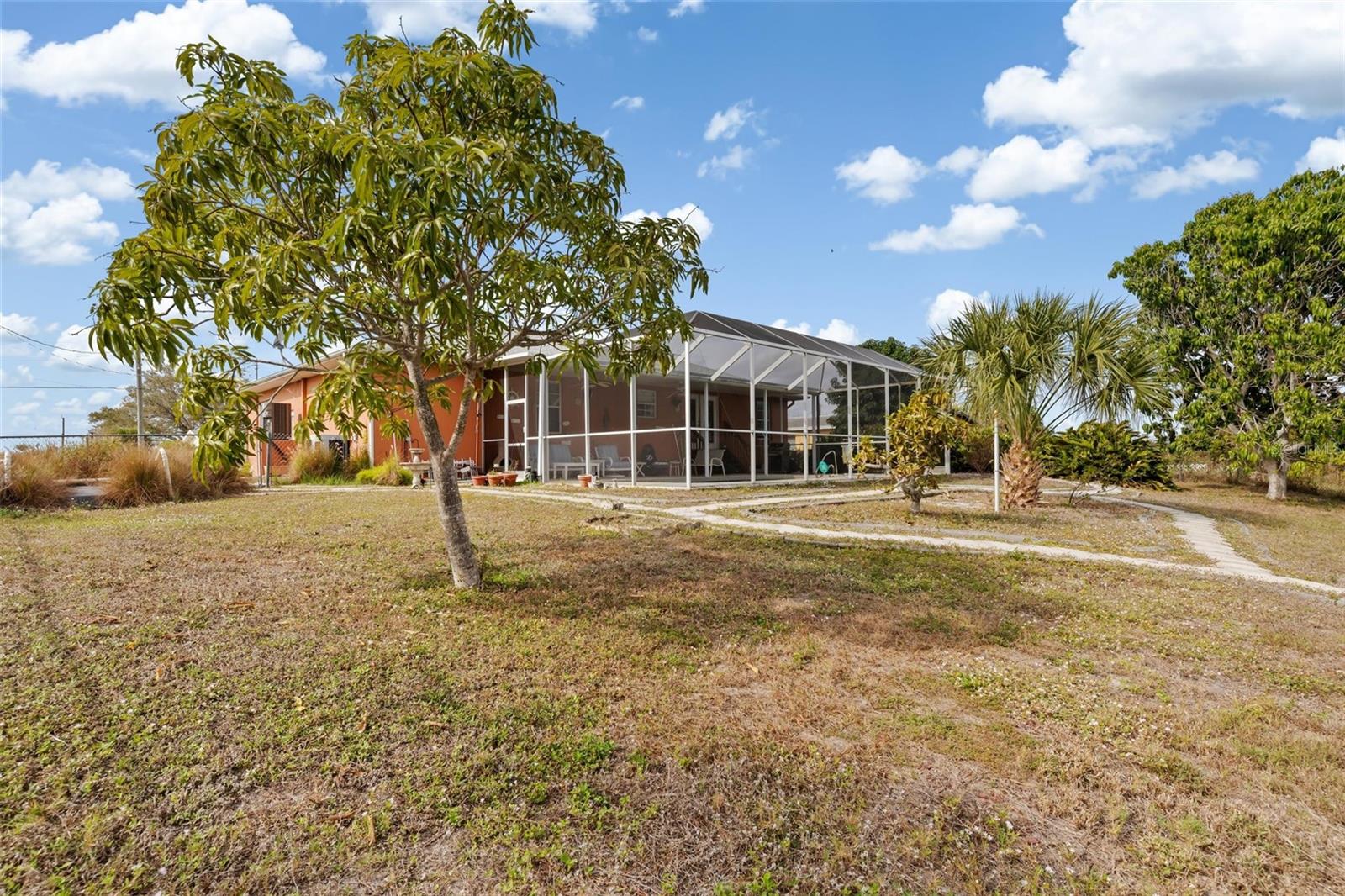 Image 32 of 43 For 125 Baldwin Court Se