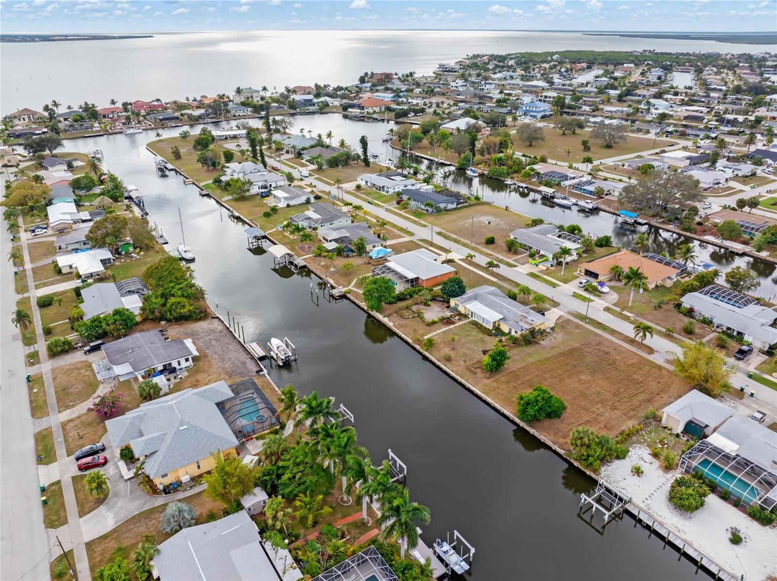 Image 36 of 43 For 125 Baldwin Court Se