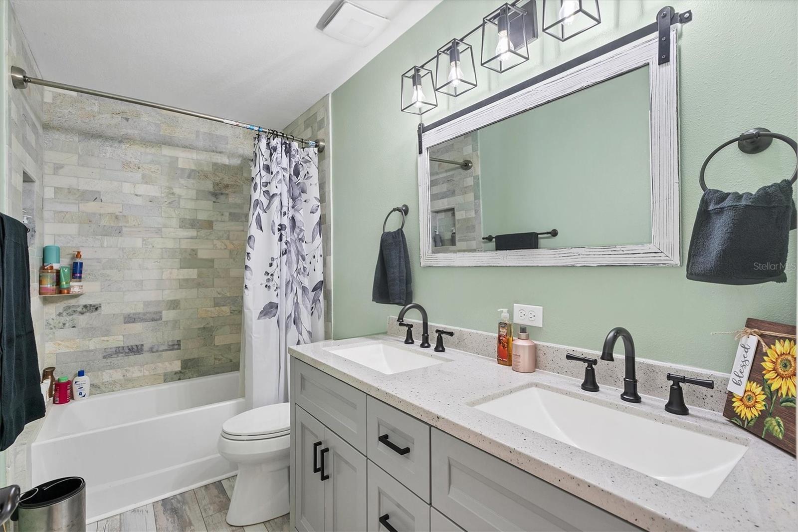 Image 20 of 47 For 13401 Galveston Avenue