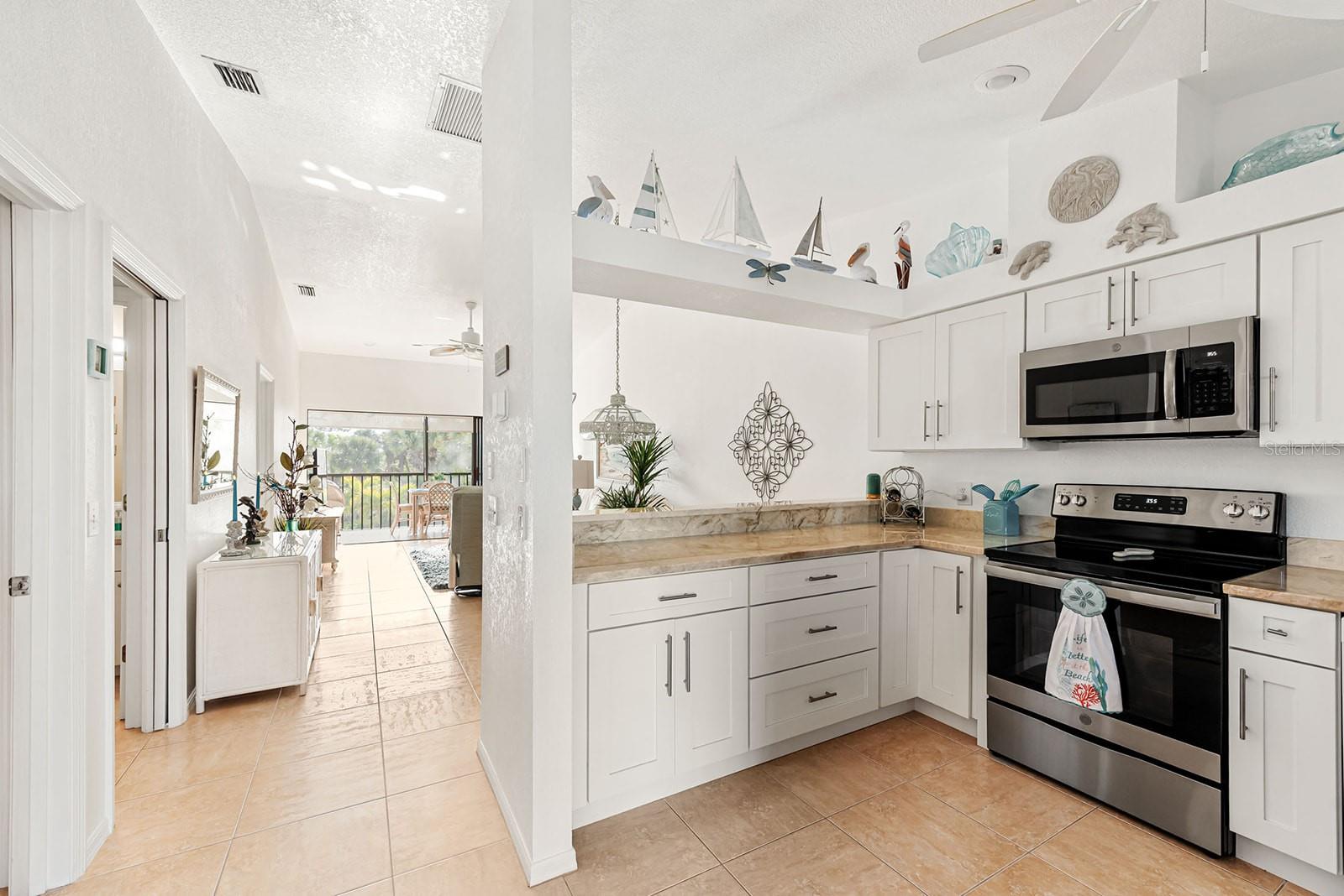 Image 18 of 57 For 4260 Placida Road 12c